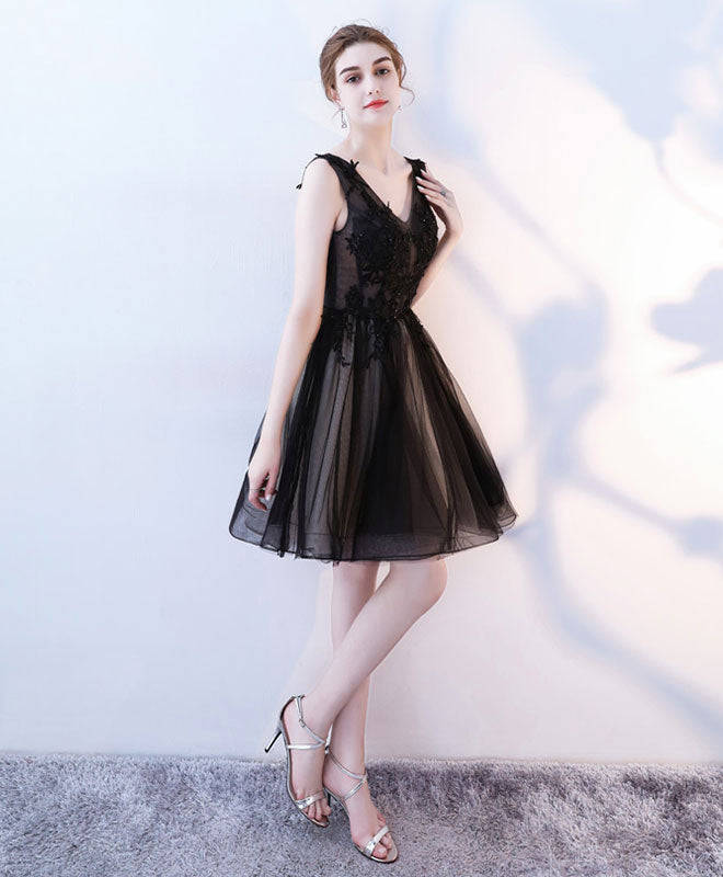 Elegant Black V-Neck Tulle Lace Short Prom Dress for Homecoming, Party, and Special Occasions - Perfect for Dances, Formals, and Evening Events