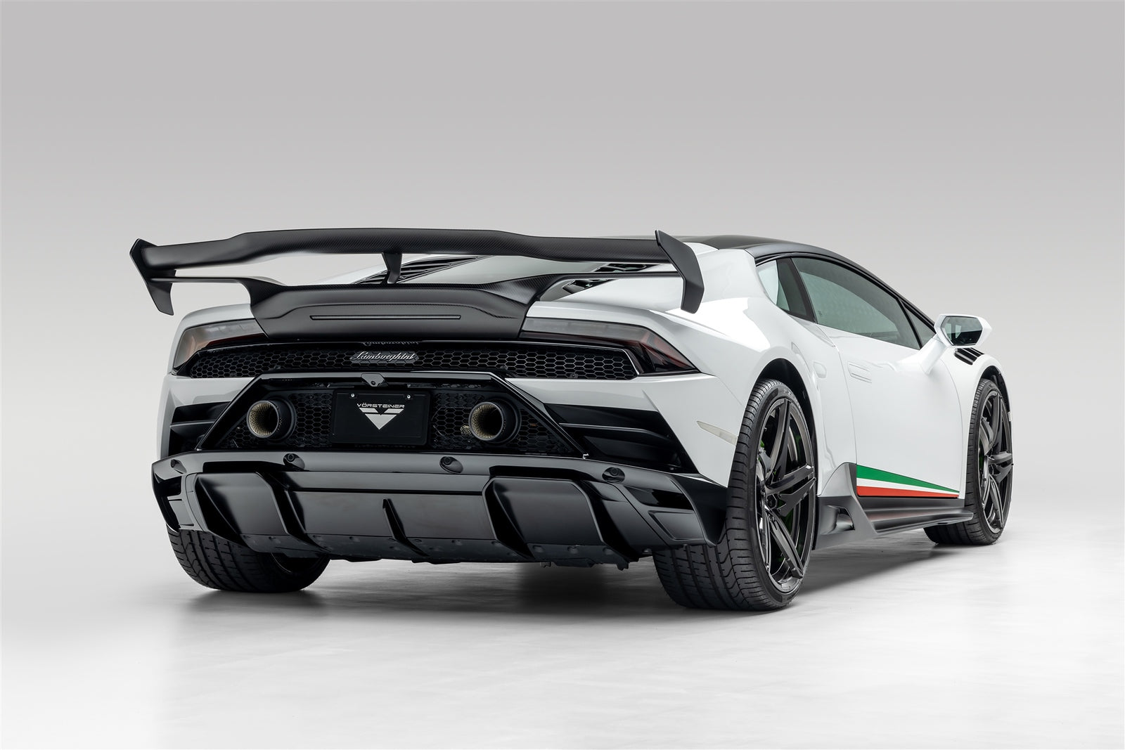 Lamborghini Huracan EVO 2WD Monza Aero Program CB 01 - High Performance Sports Car for Racing Enthusiasts | Perfect for Track Days and Supercar Events