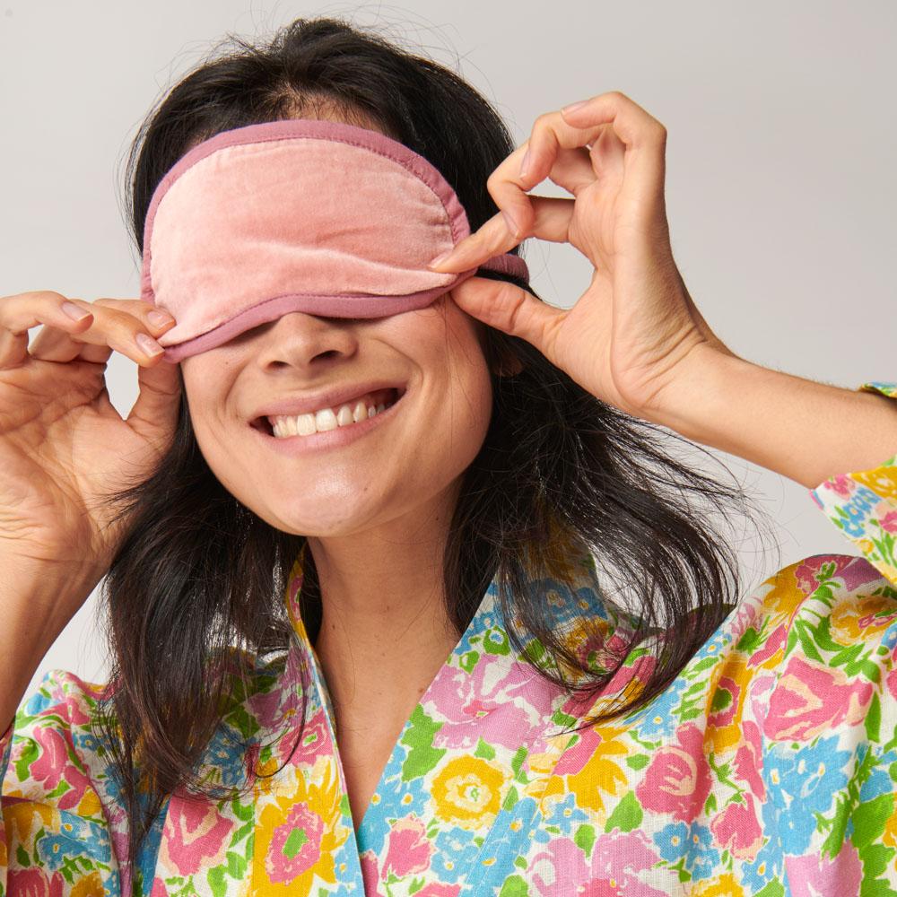 Shrimp Velvet Eye Mask for Dark Circles & Puffiness - Cooling Gel Eye Pads for Relaxation & Beauty Sleep - Perfect for Travel, Work & Home Spa Care