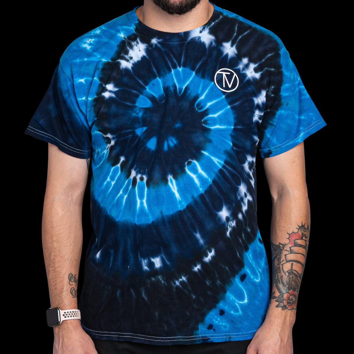 Trendy Deep Sea Tie Dye T-Shirt for Men & Women | Soft Cotton Graphic Tee | Perfect for Beach, Festival & Casual Wear