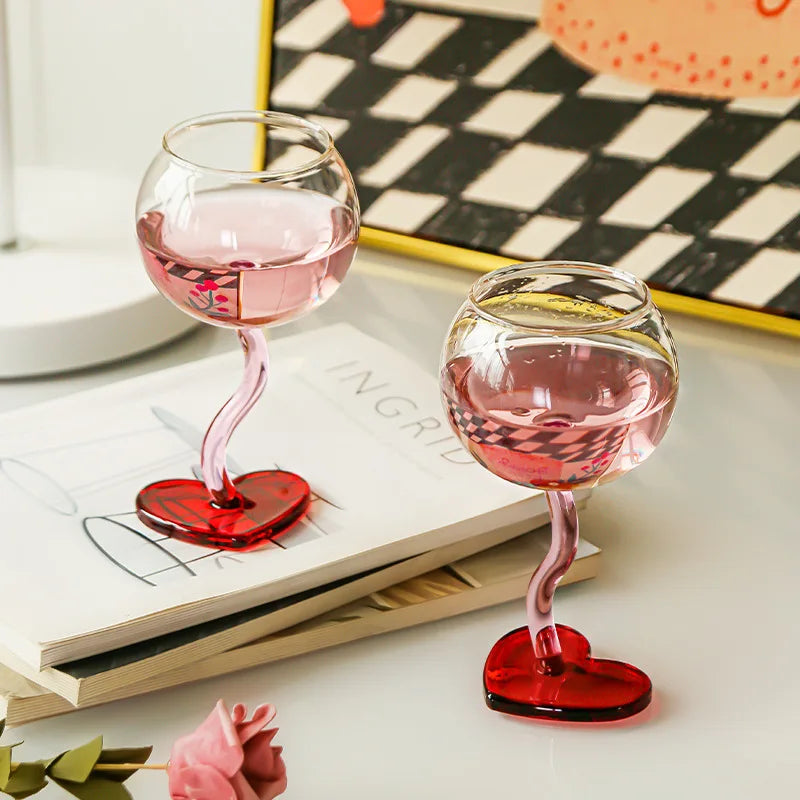 Elegant Heart-Shaped Glass Goblet - Romantic Wine Glass for Valentine's Day, Anniversary & Wedding Toasts - Perfect for Couples, Proposals & Special Occasions