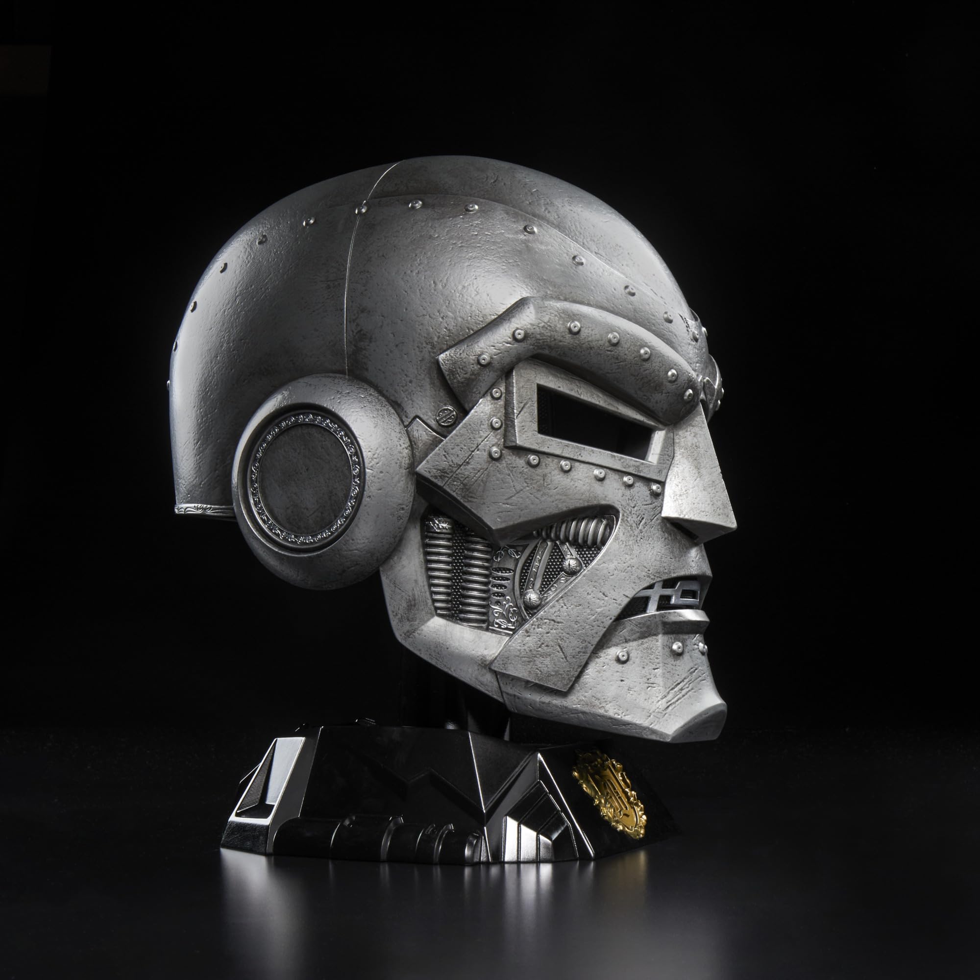 Marvel Legends Series Doctor Doom Premium Roleplay Helmet - Fantastic Four Comics Collectible for Adults - Cosplay, Halloween Costume, Comic Con Accessory