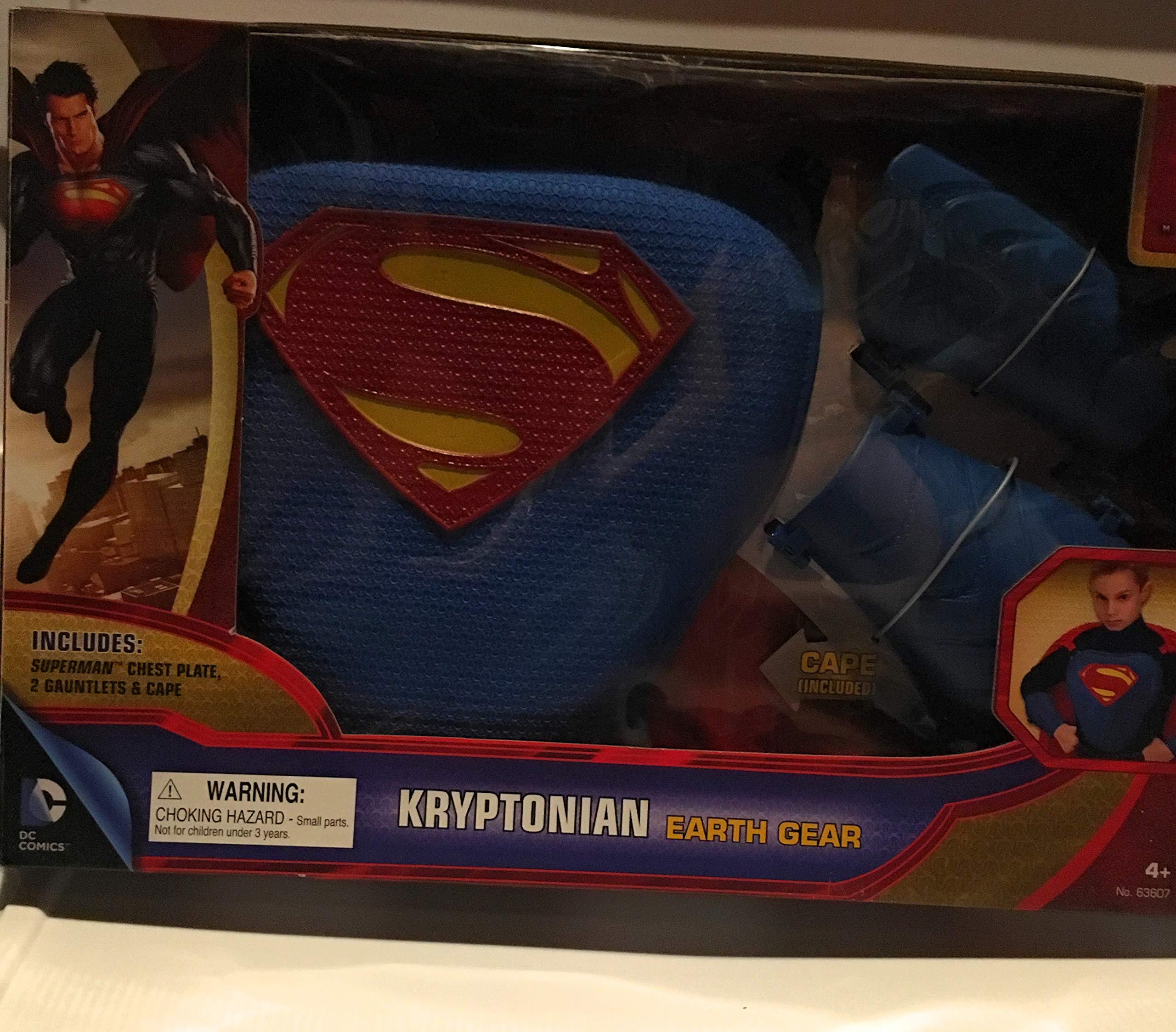 Superman Man of Steel Kryptonian Earth Gear - Official DC Comics Collectible for Fans & Cosplay | Perfect for Halloween, Comic Con & Superhero Decor