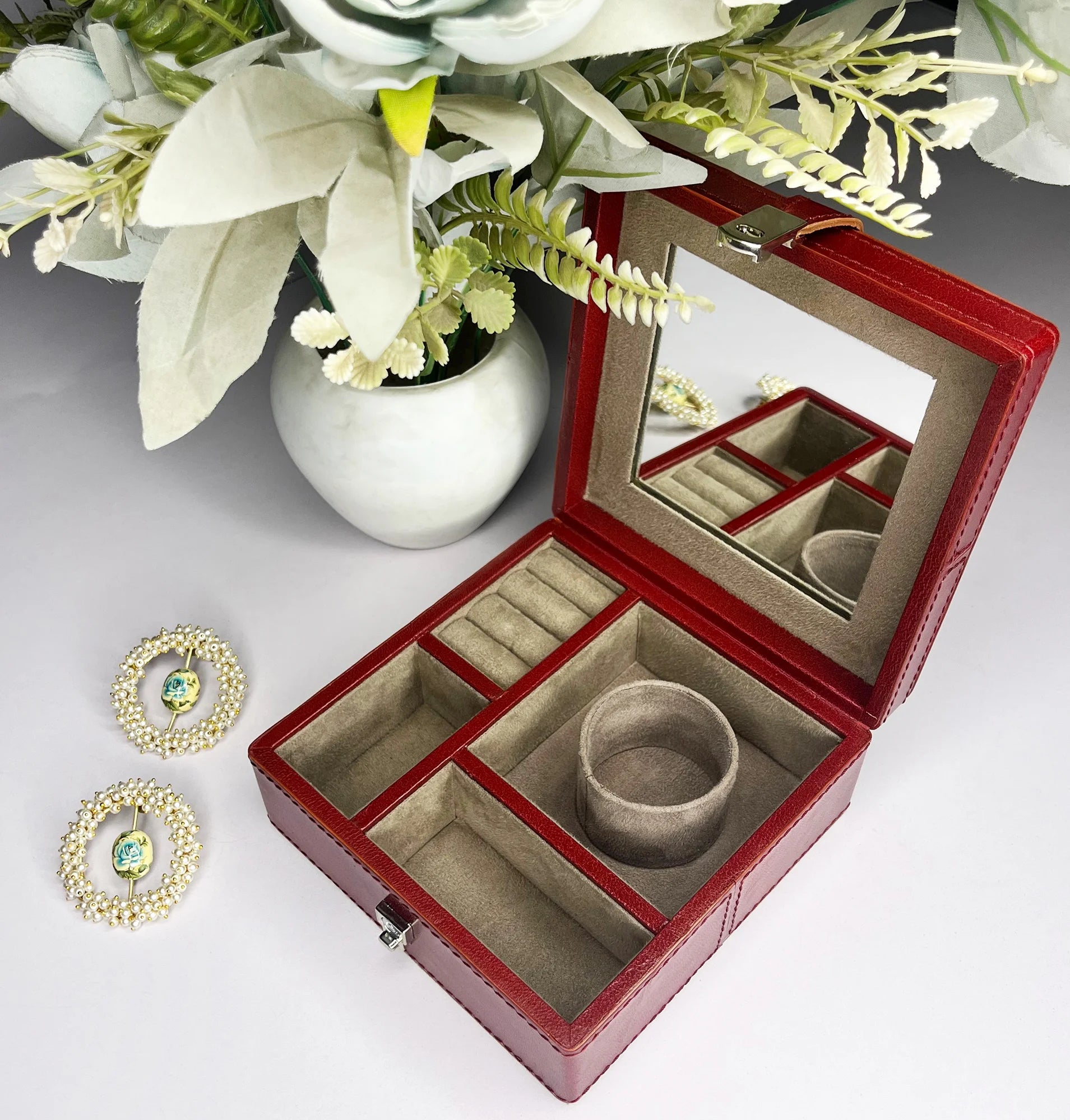 Divine Leather Jewelry Box with Soft Lining - Elegant Red Gift Box for Necklaces, Rings & Earrings - Perfect for Travel, Home Storage & Wedding Gifts