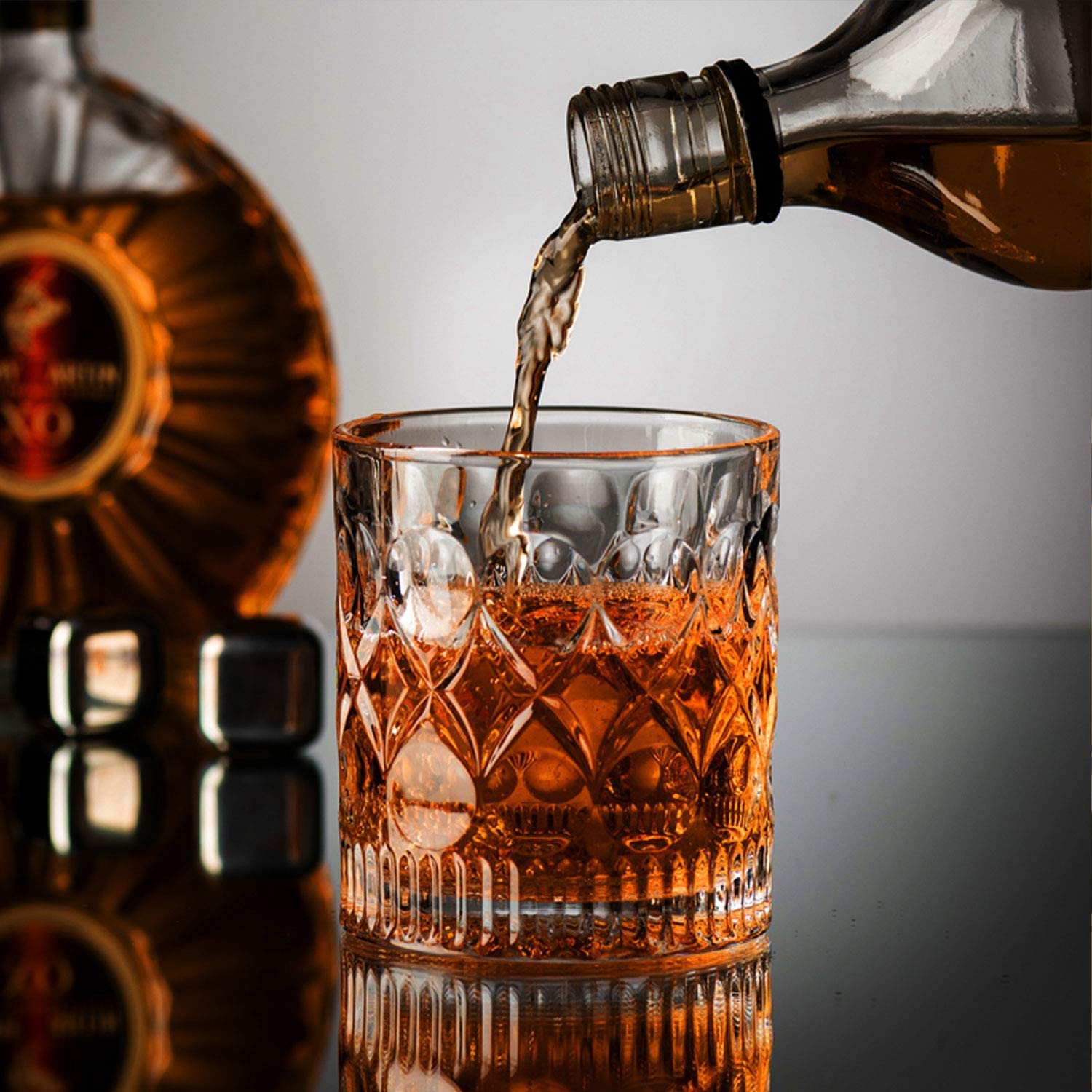 Premium DOMINGO HUB® Whiskey Glasses Set of 2 - 300ml Thick Bottom Old Fashioned Bar Glasses for Scotch, Bourbon, Brandy & Cocktails - Ideal Gift for Whiskey Lovers & Home Bar Enthusiasts - Perfect for Entertaining, Relaxing & Special Occasions