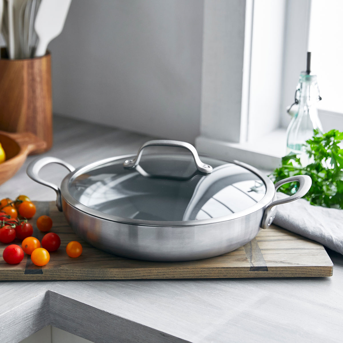 Premium Stainless Steel 12-Inch Everyday Frying Pan with Glass Lid - Non-Stick Cookware for Sautéing, Frying & Stir-Frying - Perfect for Gas, Electric & Induction Stovetops