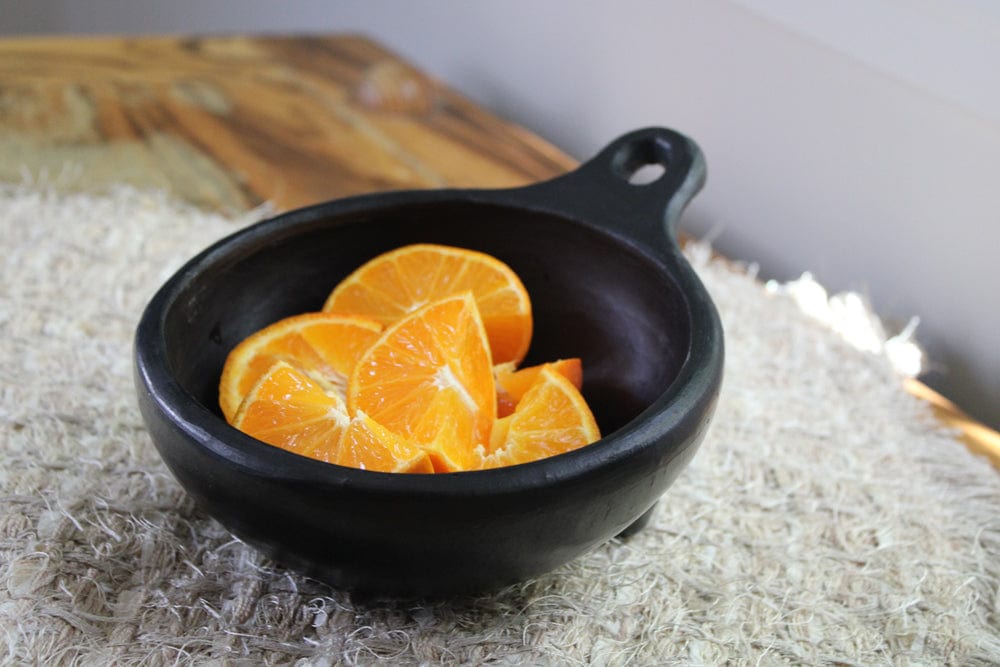 Authentic Chamba Bowl with One Handle – Elegant Handmade Black Clay Dish for Soups, Salads & Serving | All-Natural Colombian Craftsmanship | Perfect for Dining, Entertaining & Home Decor