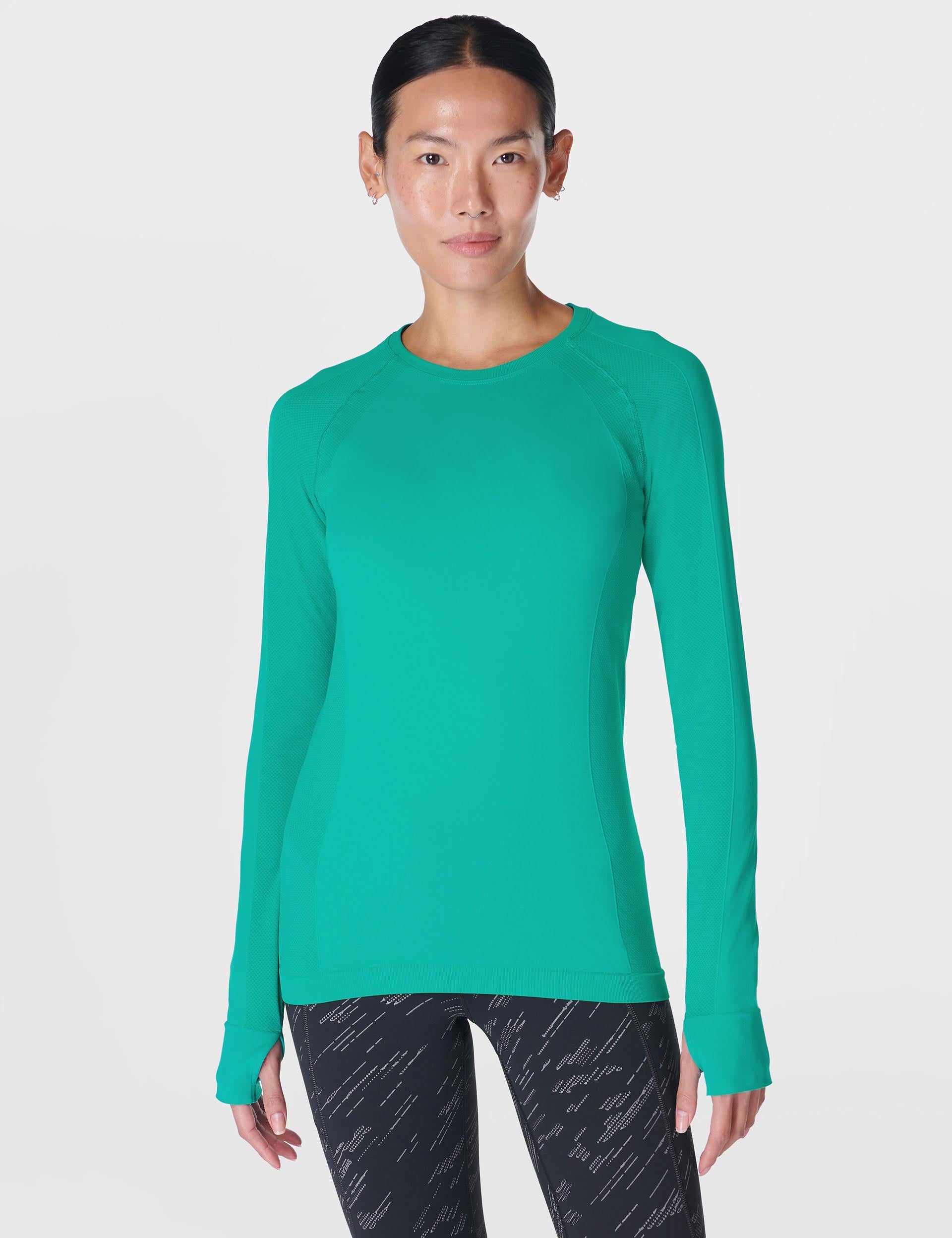 High-Performance Seamless Gym Long Sleeve Top for Athletes - Breathable & Moisture-Wicking Workout Shirt in Gem Green | Ideal for Yoga, Running & Fitness Training