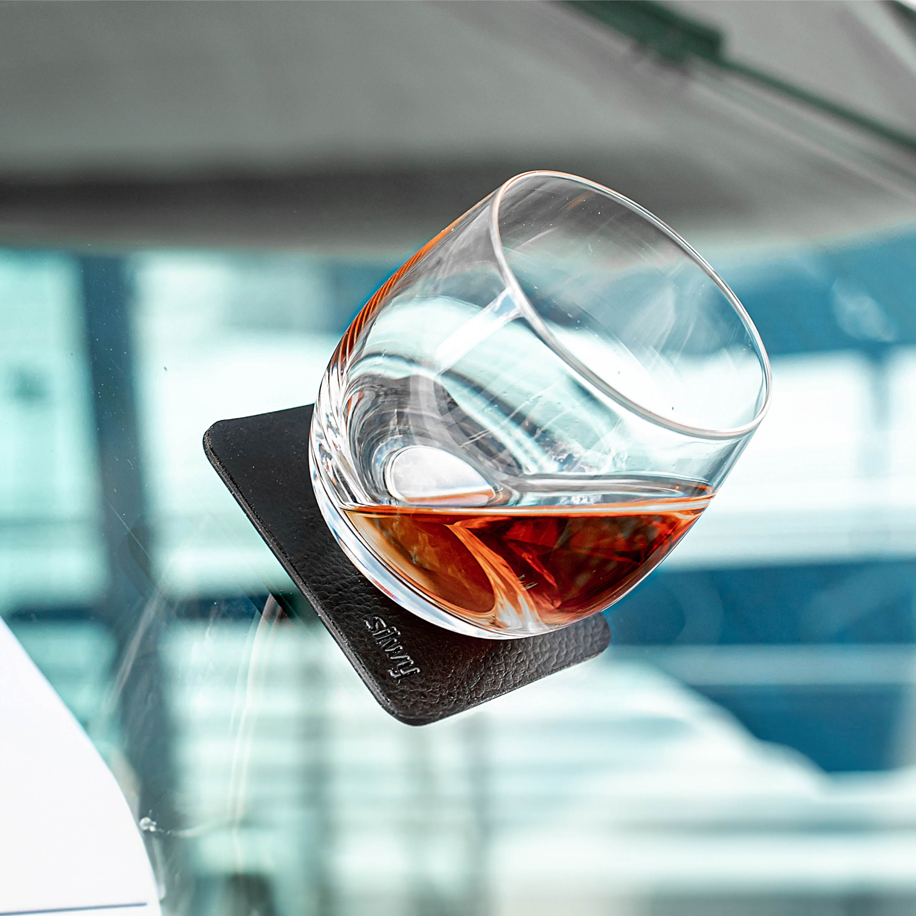 Premium Crystal Whisky Glasses with Magnet Base - Elegant Drinking Glasses for Bourbon, Scotch & Whiskey Lovers - Perfect for Home Bars, Gifts & Special Occasions