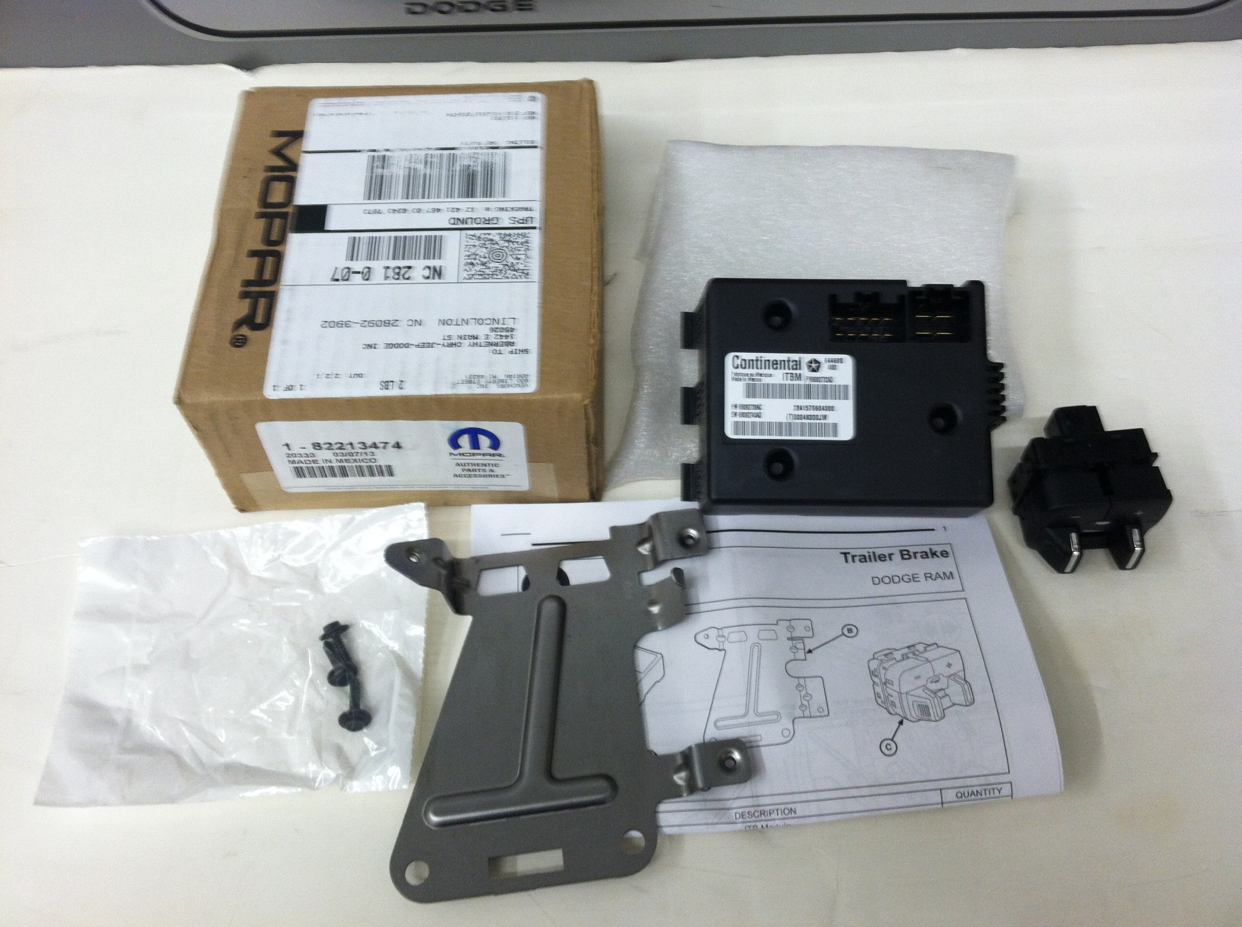 Mopar 82213474 Integrated Trailer Brake Controller - OEM Style Electronic Brake Controller for Towing & Hauling | Perfect for Trucks, SUVs & Trailers