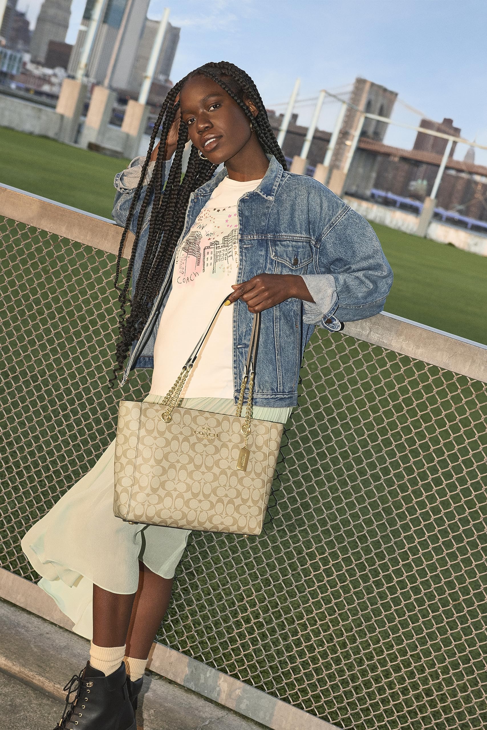 Coach Women's Cammie Chain Tote Bag - Stylish Leather Shoulder Purse for Work, Travel & Everyday Use | Premium Designer Handbag with Adjustable Strap
