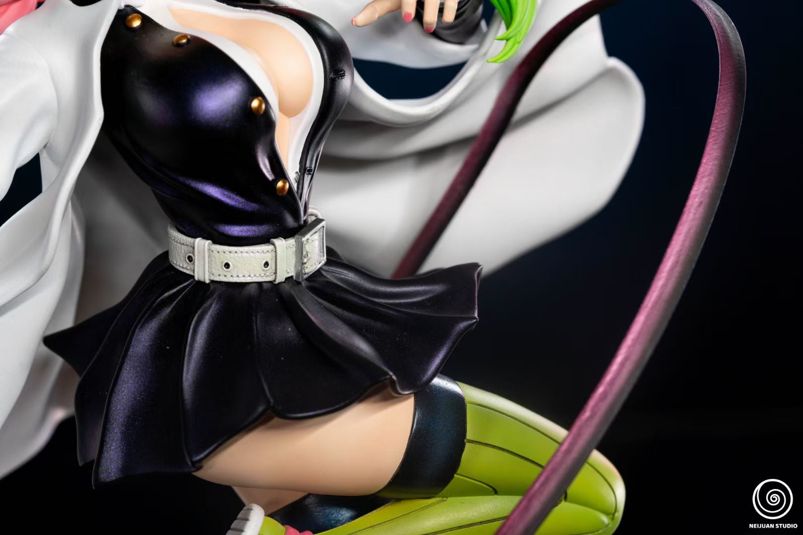 Love Hashira Kanroji Mitsuri Anime Figure - NeiJuan Studio Collectible for Demon Slayer Fans | Perfect for Home Decor, Office Display, and Anime Gift