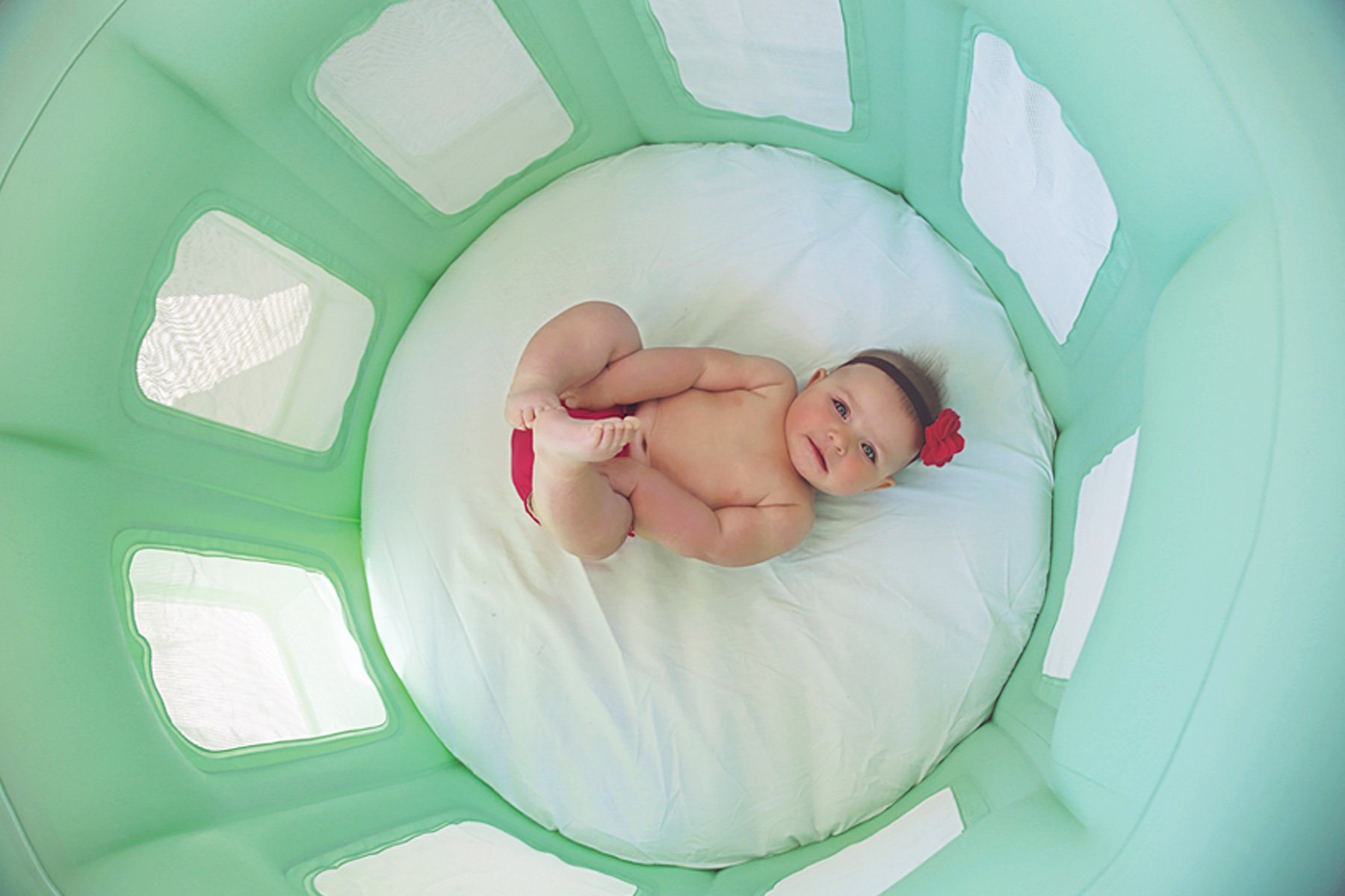 Inflatable Baby Pool Playpen - Safe & Fun Toddler Swimming Play Area for Backyard, Beach & Outdoor Water Activities