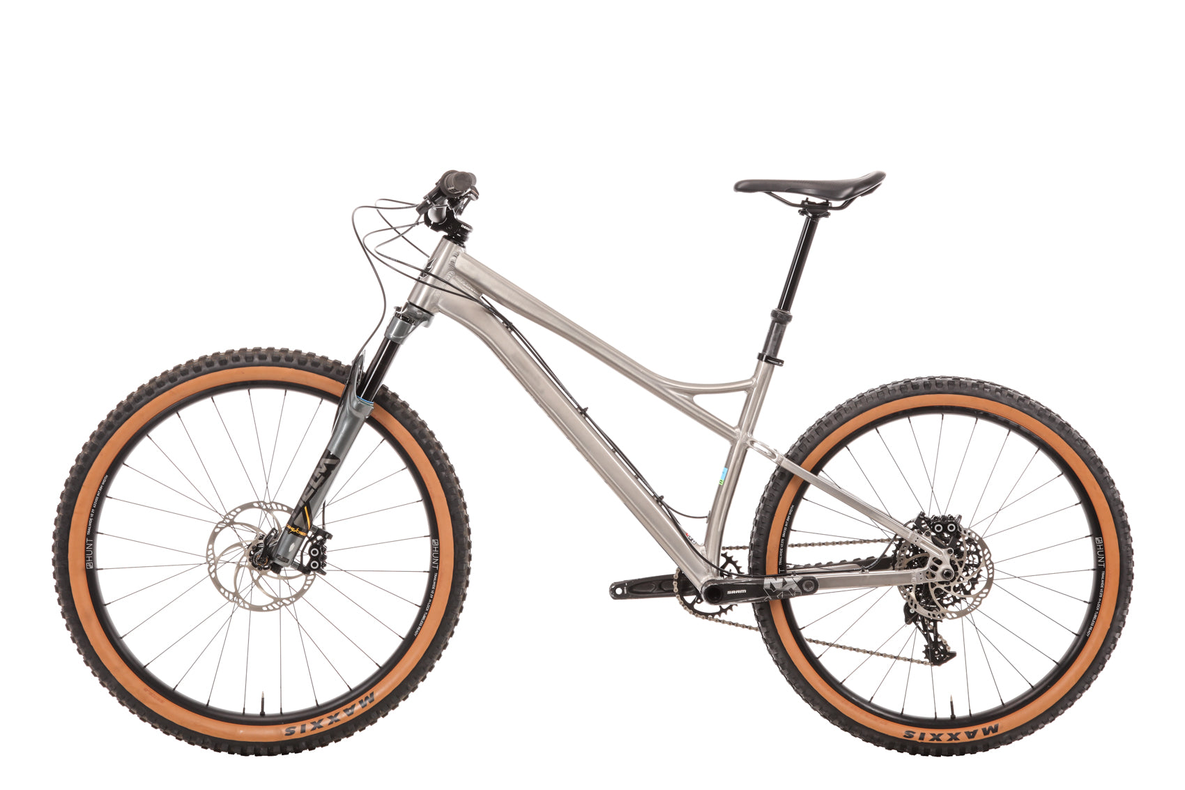 2022 Banshee Enigma Mountain Bike - Large Frame Size | High-Performance Trail & Enduro Riding | Perfect for Mountain Adventures & Off-Road Cycling