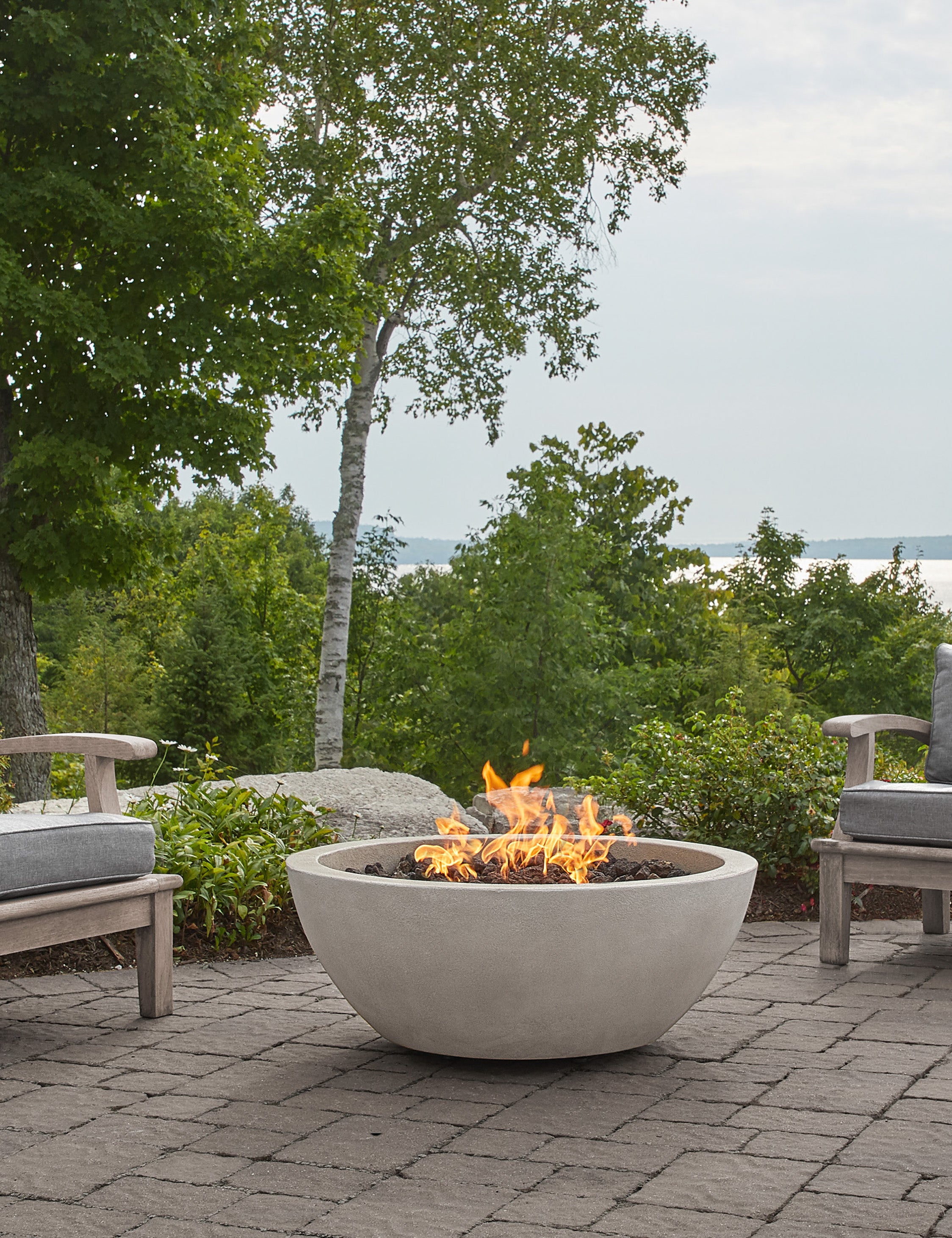 Benno Fire Bowl - Outdoor Fire Pit Bowl for Patio, Garden & Camping - Durable Steel Fire Bowl for Backyard, Bonfire & Fireplace Use - Perfect for Warm Evenings & Gatherings