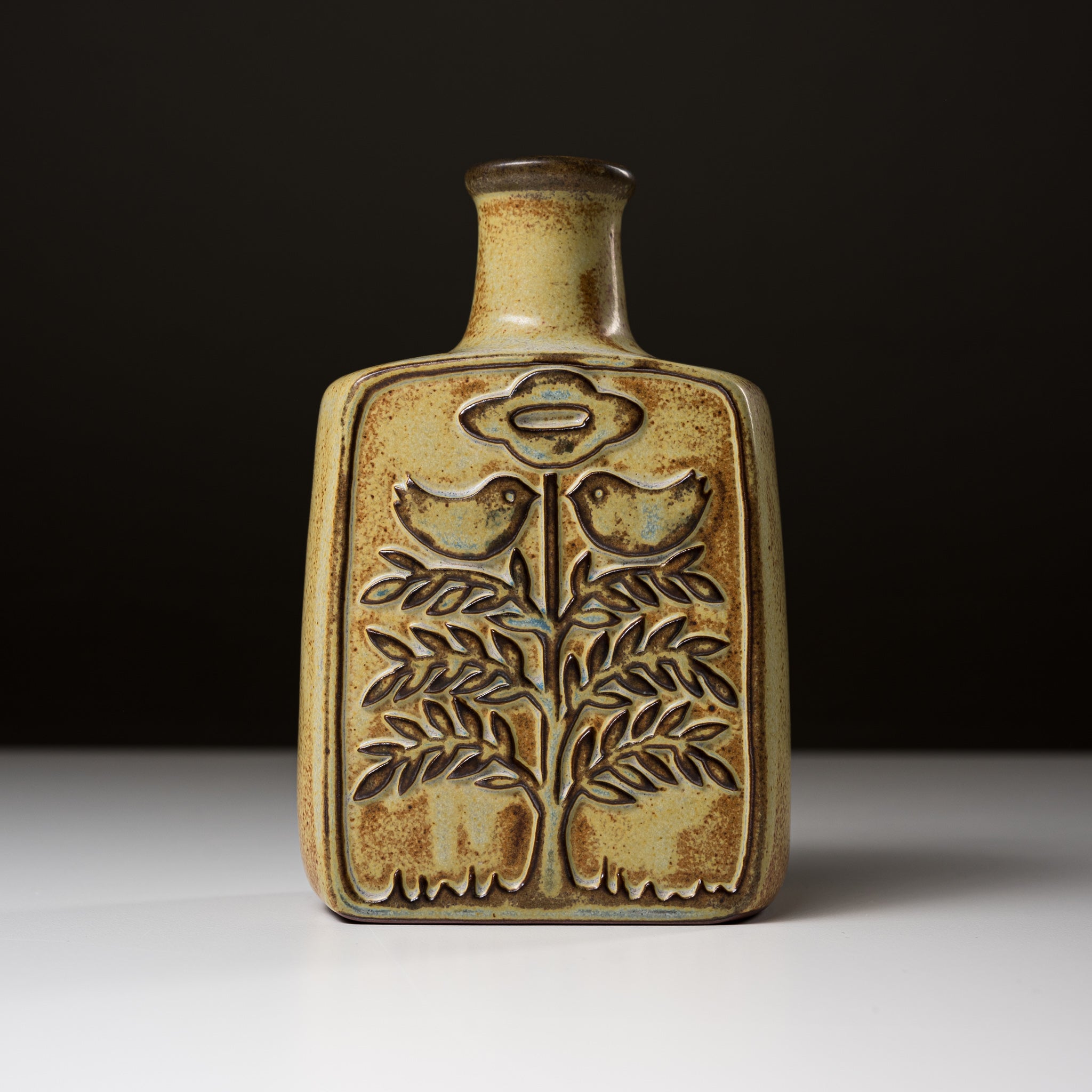 Seto Ware KASHIWA Japanese Ceramic Vase - Triangle and Bird Design, Handcrafted Pottery for Home Decor, Perfect for Floral Arrangements and Table Centerpieces