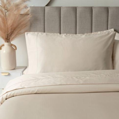Belledorm 400 Thread Count Egyptian Cotton Duvet Cover Set - Queen Size, Oyster White - Luxury Soft Bedding for Hotel & Home Use