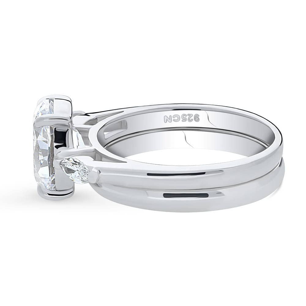 BERRICLE Sterling Silver 3-Stone Oval Cut Cubic Zirconia Engagement Ring Set for Women, 2.5 Carat CZ Wedding Band, Rhodium Plated Size 4-10 - Perfect for Proposals, Anniversaries & Bridal Jewelry