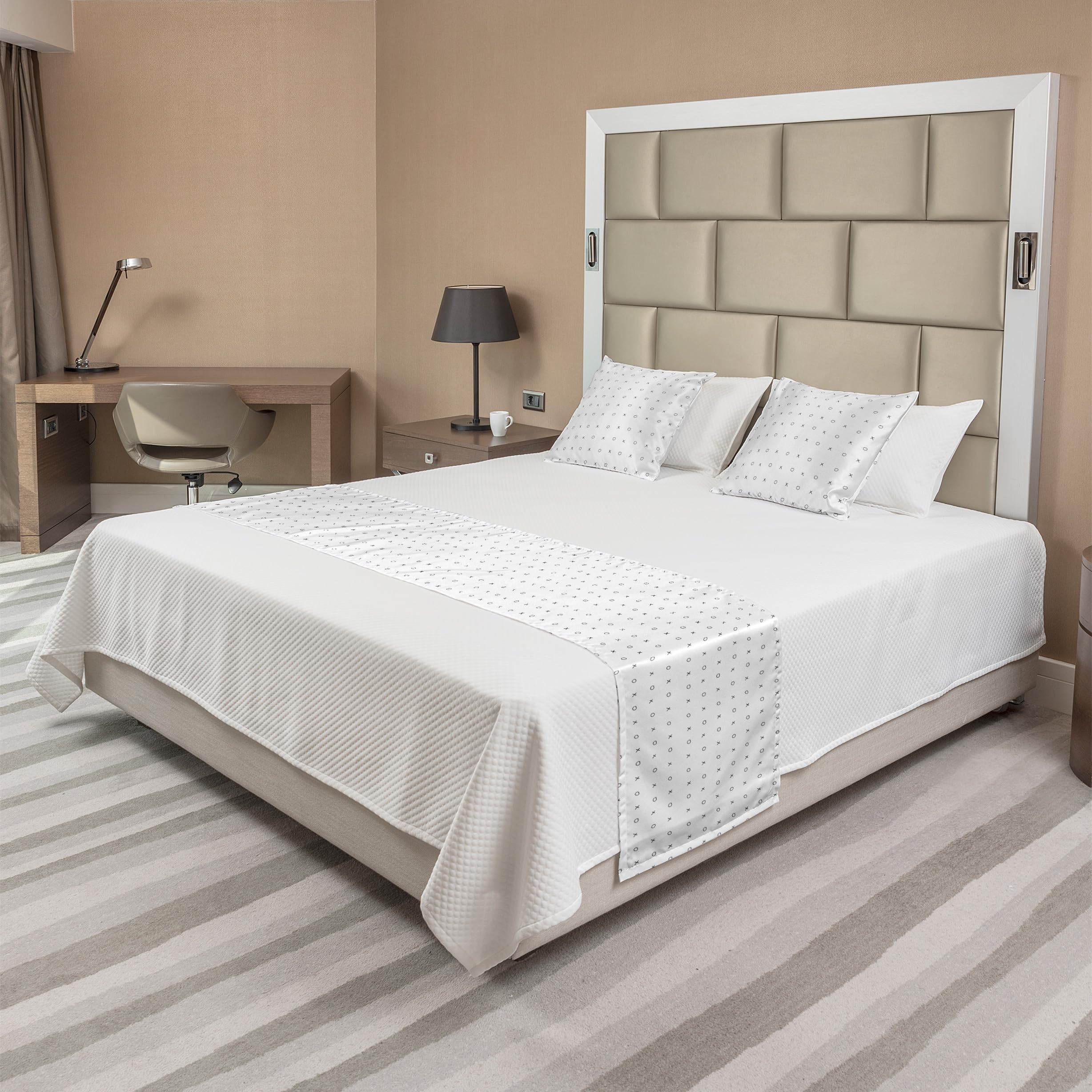 Ambesonne Geometric Bed Runner Set - Hand Drawn Black and White Minimalist Pattern, Queen Size Decorative Bed Scarf with Matching Pillow Sham for Hotels & Home Decor | Perfect for Modern Bedroom, Guest Room & Airbnb Styling