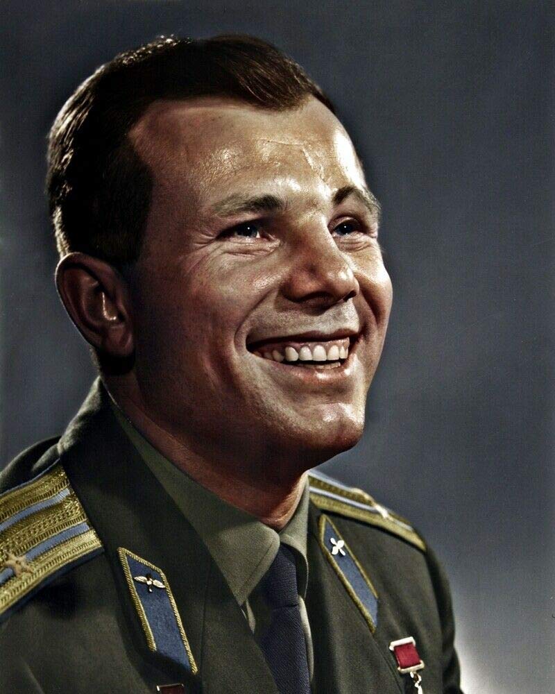 Russian Soviet Cosmonaut Yuri Gagarin Vintage Poster - 20x30 Inch Laminated Space Exploration Wall Art with Vibrant Colors - Perfect for Home, Office & Classroom Decor