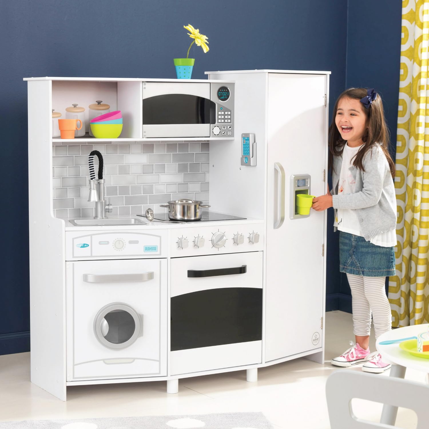 KidKraft Large Wooden Play Kitchen Set with Lights & Sounds - White Pretend Cooking Toy with Icemaker & Play Phone - Educational Gift for Toddlers Ages 3+ - Perfect for Imaginative Play & Preschool Learning