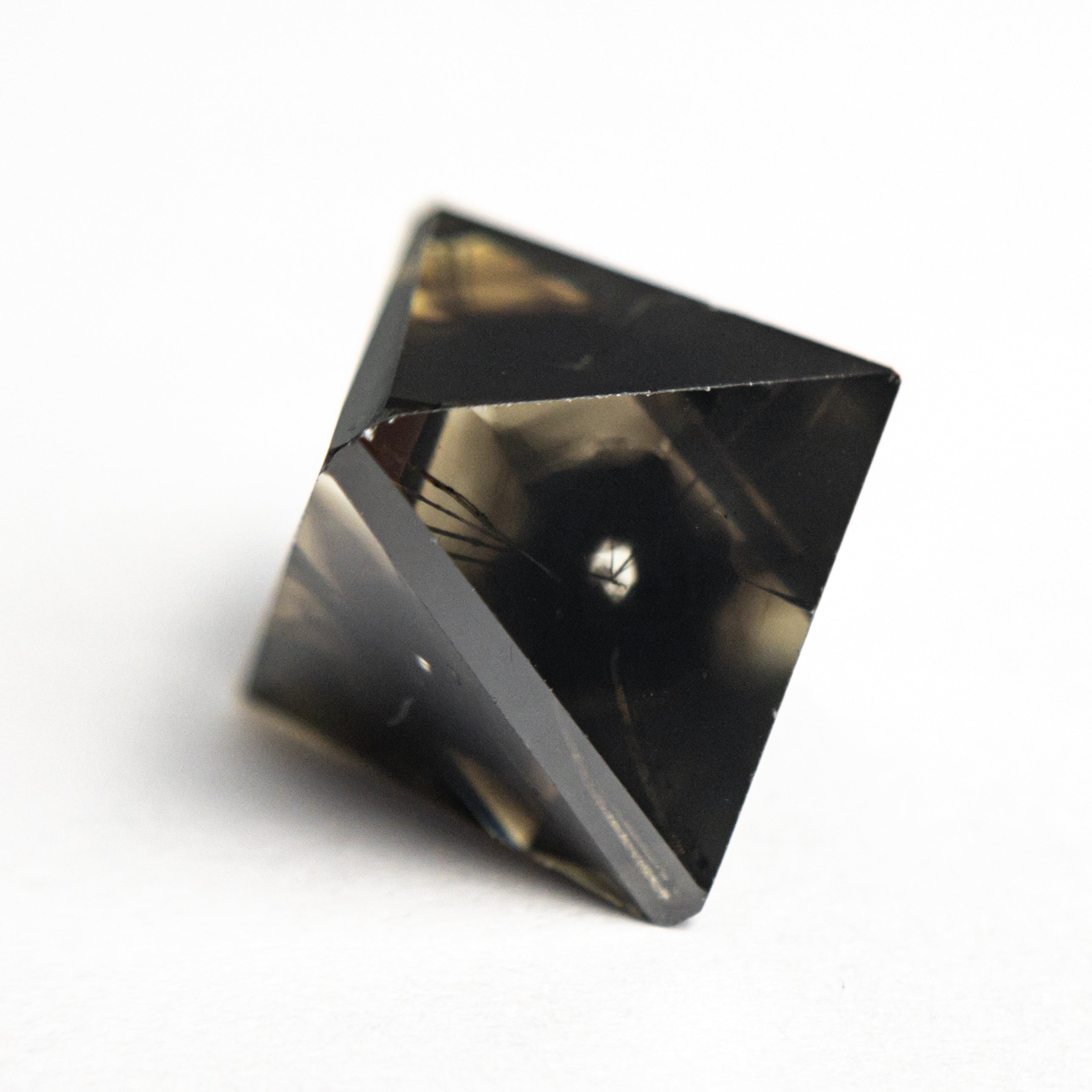 13.23ct Natural Asteriated Octahedron Gemstone - 15.65x11.20x11.55mm Faceted Cut for Jewelry Making, Collectors & Healing Crystals
