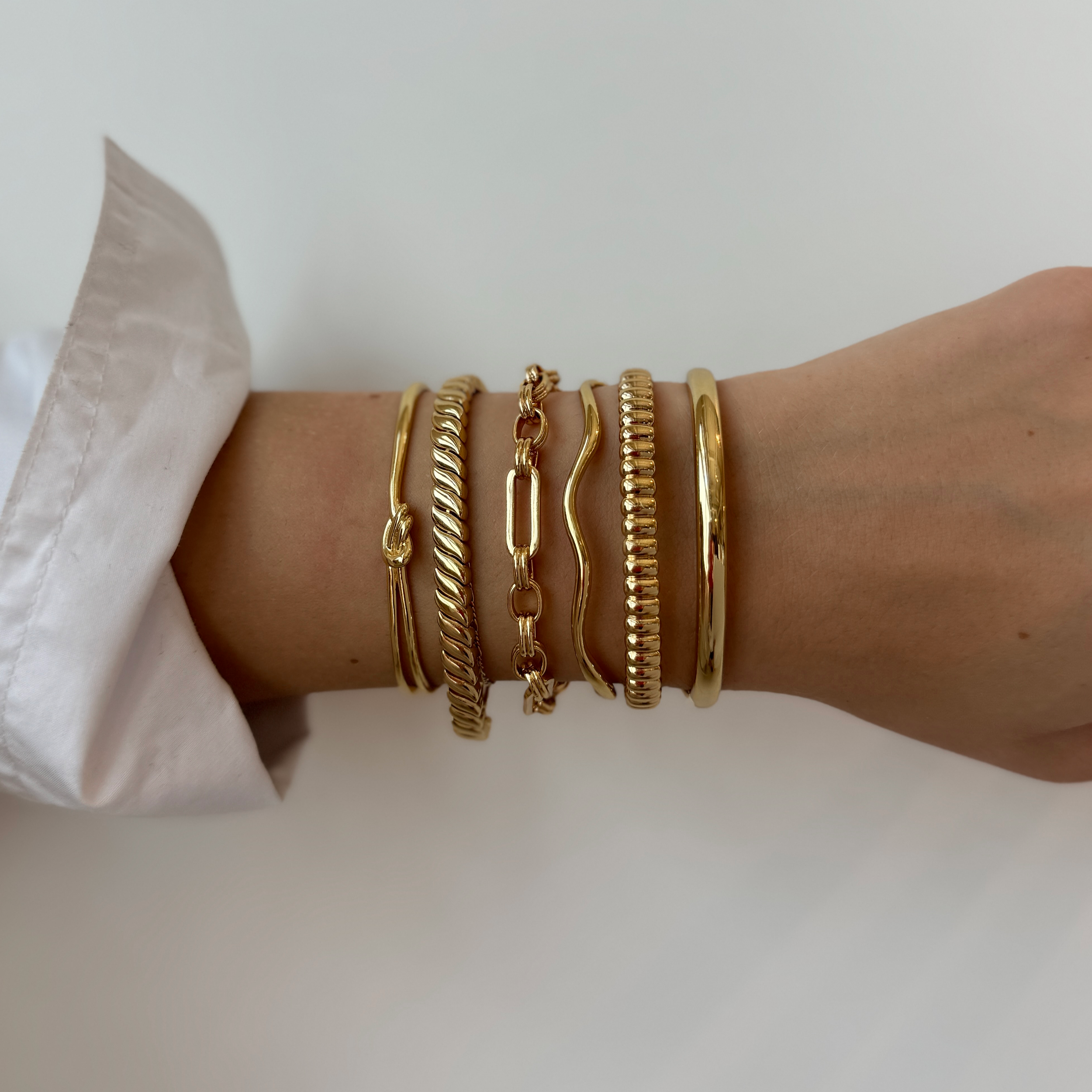 Penelope Chain Bracelet for Women - Elegant Gold Plated Adjustable Link Bracelet - Perfect for Everyday Wear, Gifts & Special Occasions