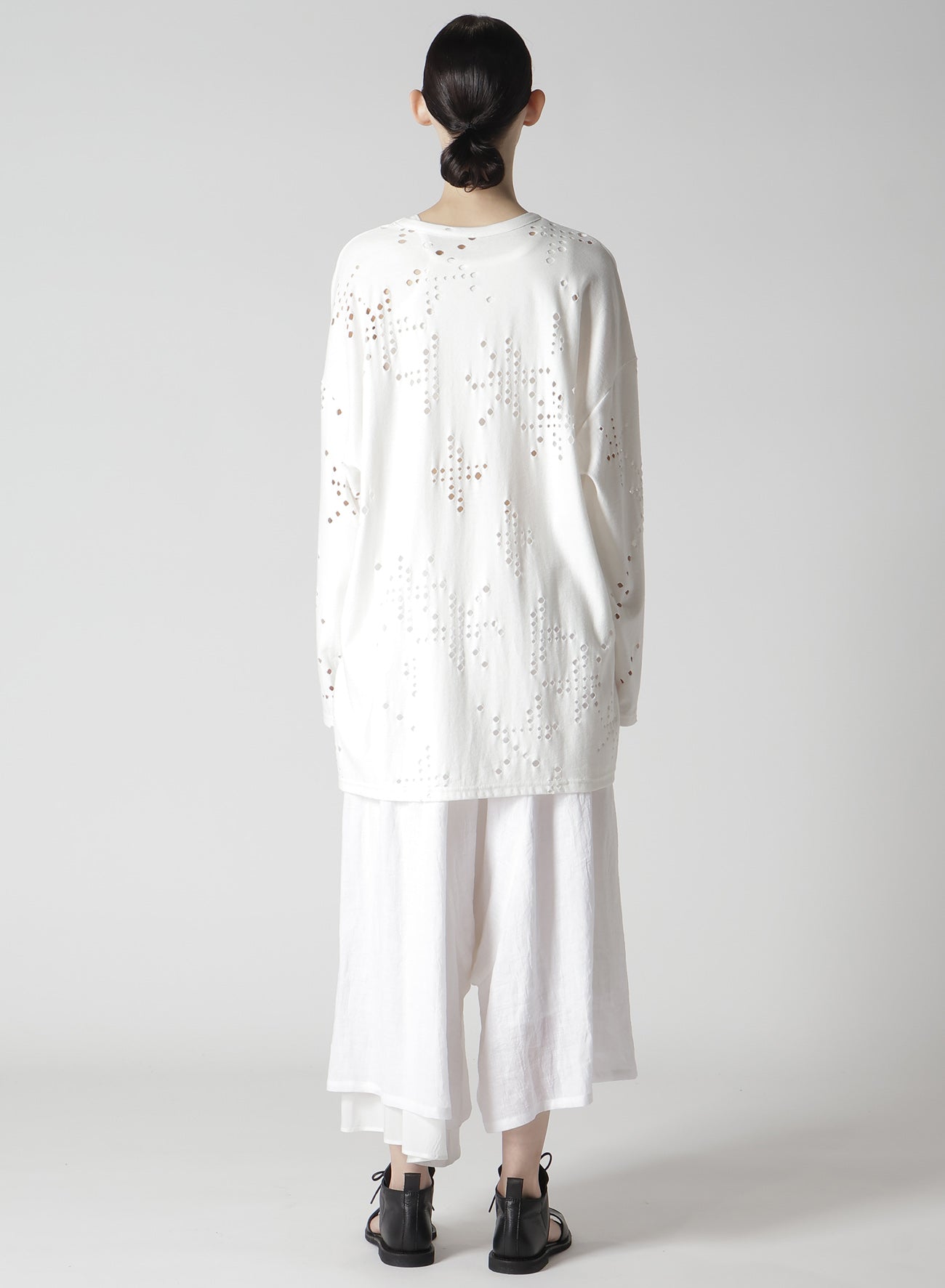 Soft Cotton Jersey Long Sleeve T-Shirt with Unique Hole Design - Oversized Fit for Women - Perfect for Casual Wear, Layering & Street Style Fashion