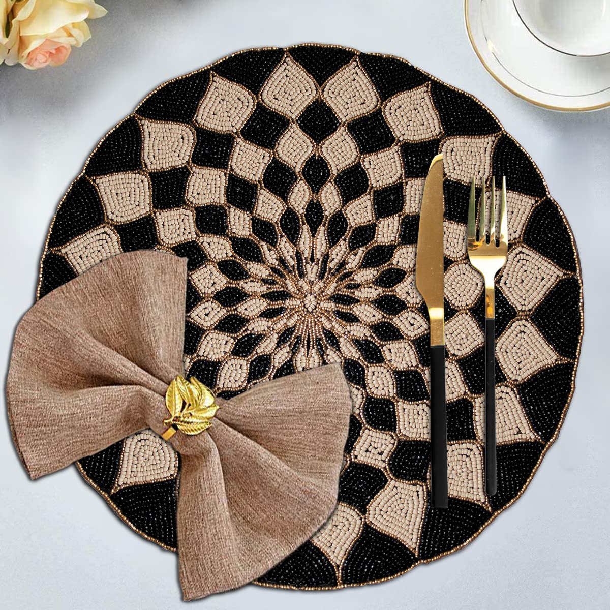 Decozen Round Placemats Set of 4 - 14 Inch Beaded Charger Plates for Dining Table Decor | Heat Resistant Table Mats for Wedding, Mother's Day, Kitchen, Office & Home Decor | Elegant Black & Beige Place Settings for Formal Dinners & Everyday Use