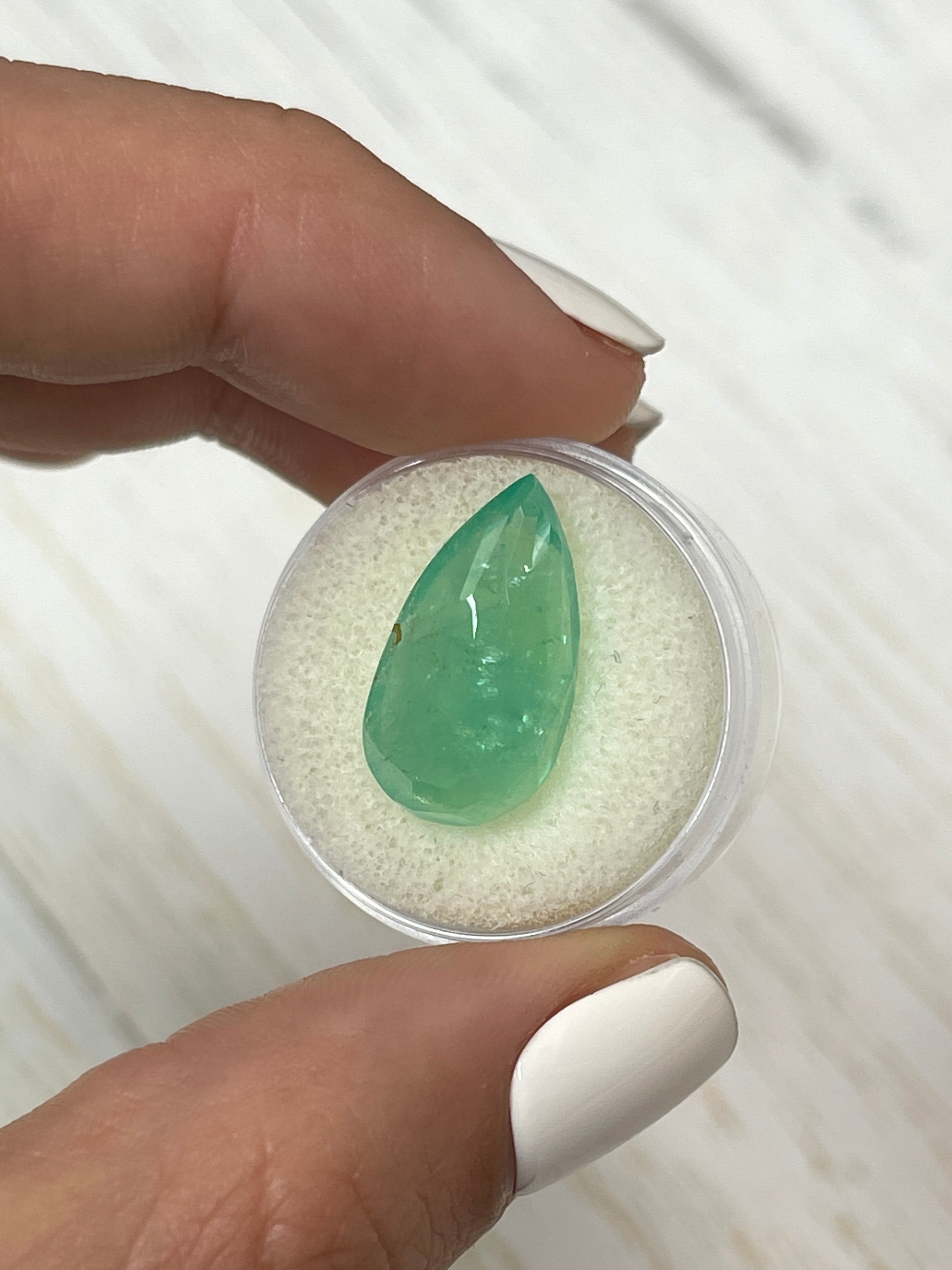 10.89 Carat Huge Natural Loose Colombian Emerald Pear Cut Gemstone - 21x11.5mm Large Size for Jewelry Making, Engagement Rings & Luxury Gifts