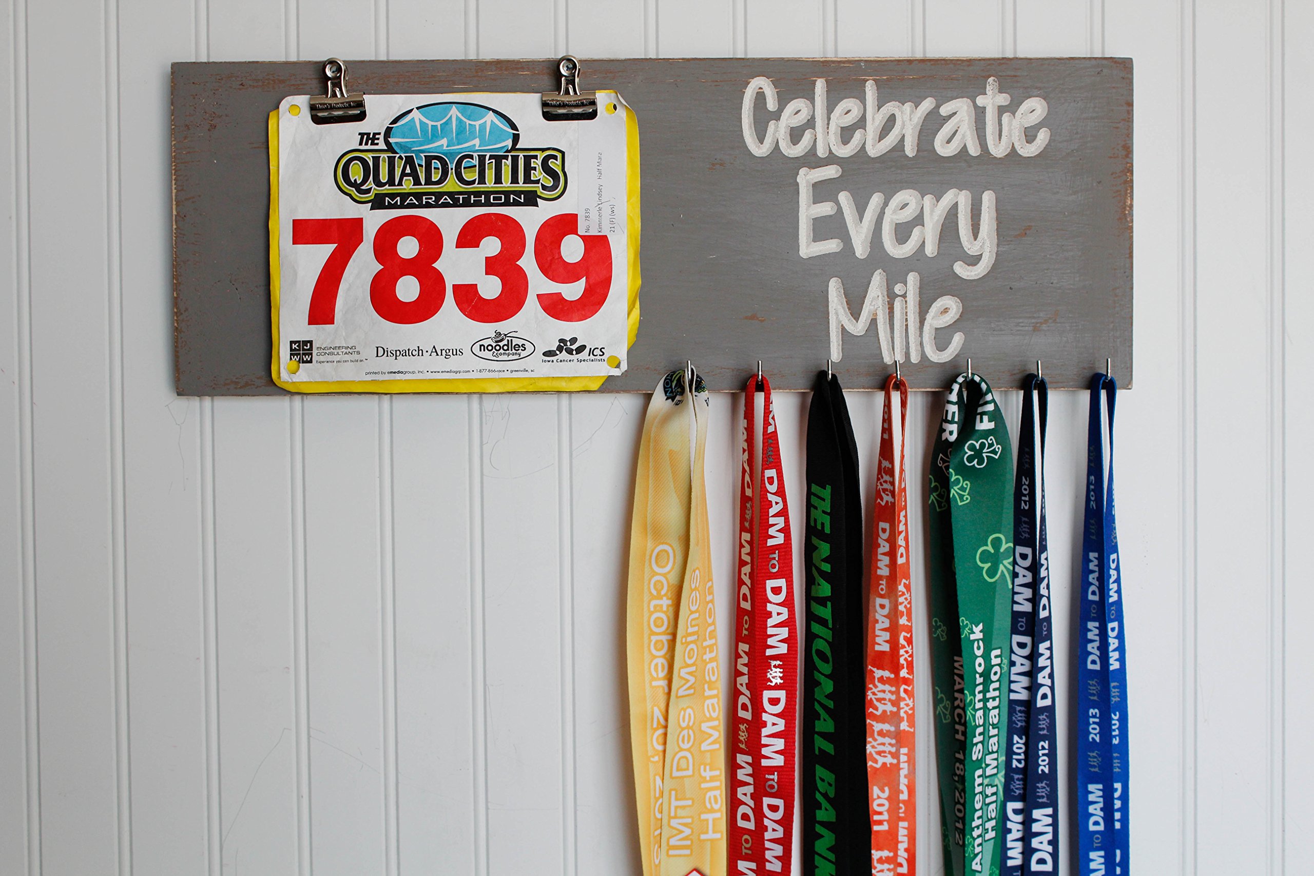 Premium Wooden Running Medal Holder & Bib Organizer - Handcrafted Carved Sign for Marathon Runners - Perfect for Displaying Race Medals and Number Bibs at Home Gym or Office