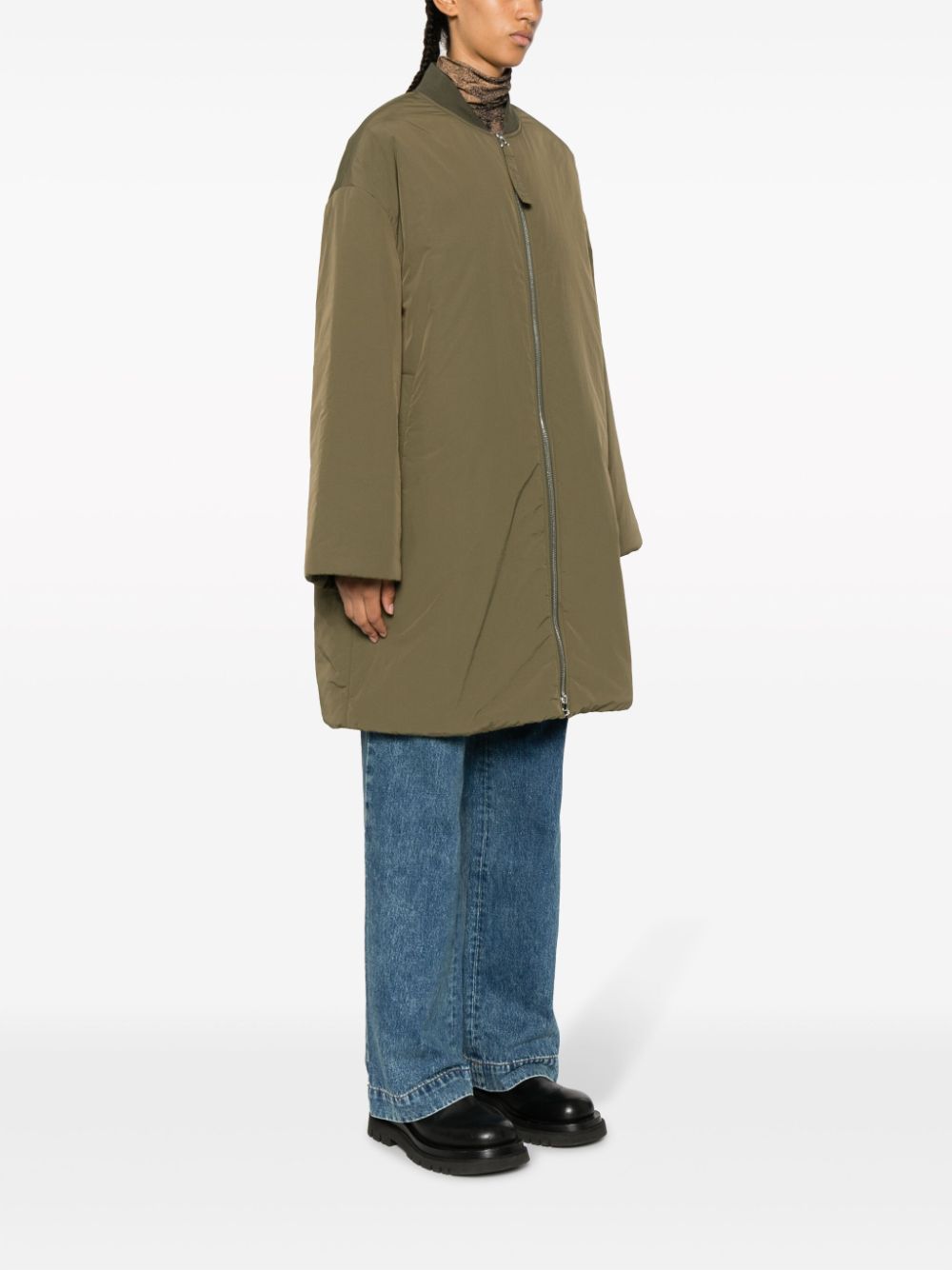 Stylish Green Closed Coats for Women & Men - Perfect for Winter Fashion & Outdoor Activities