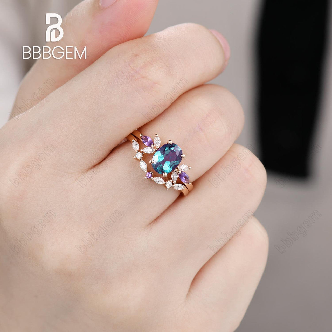 1.5 Carat Vintage Alexandrite Engagement Ring Set with Oval Cut & Matching Curved Wedding Band - Perfect for Proposals, Anniversaries & Special Occasions