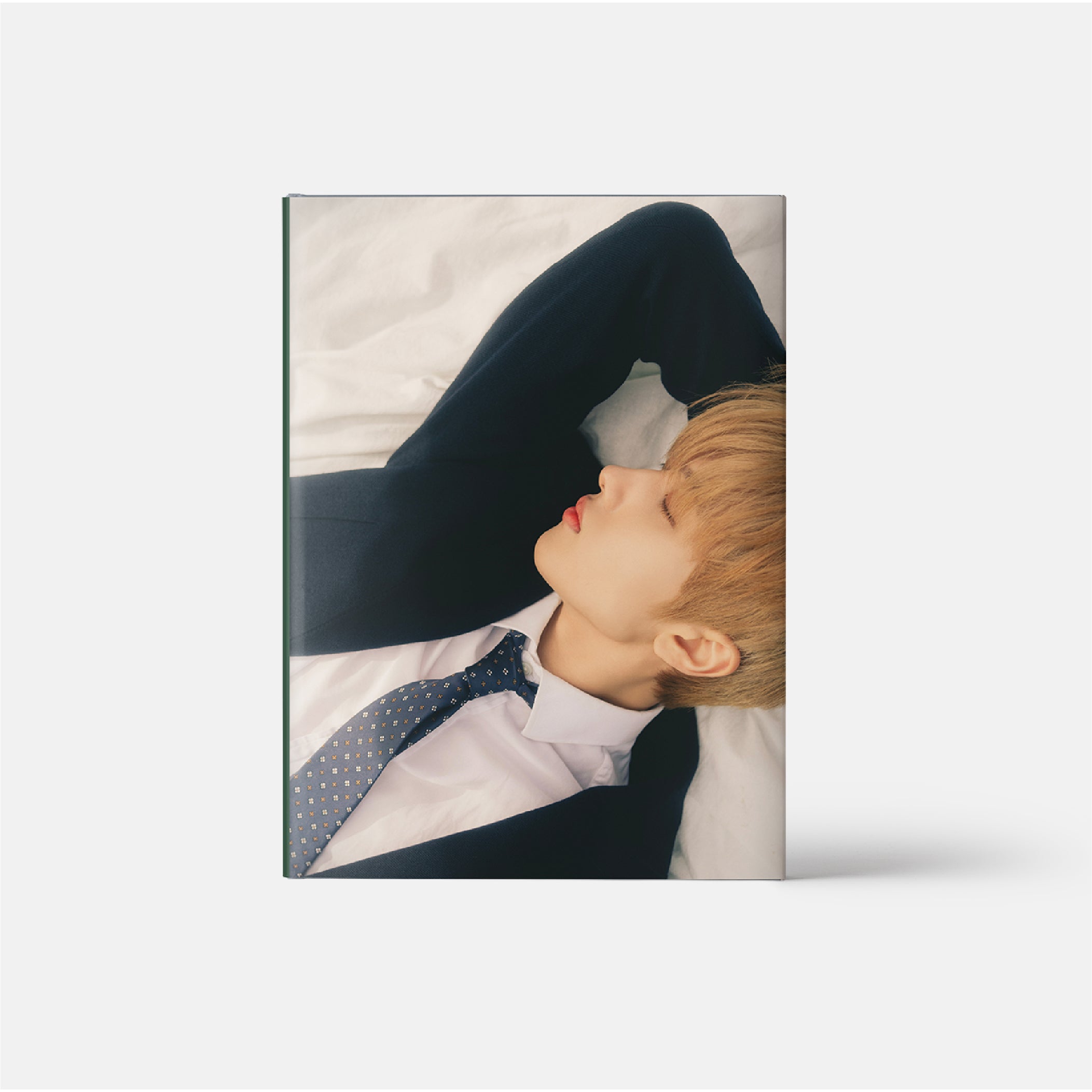 NCT DREAM 2024 Official Photobook 'ENDLESS DREAM' - K-POP Album Collection, Limited Edition Photo Book for Fans, Perfect for Display & Gift Giving