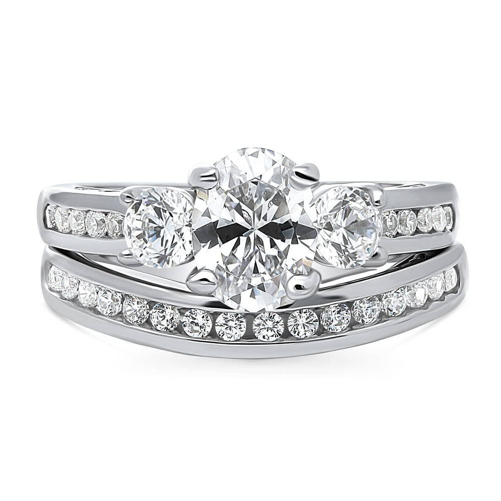 BERRICLE Sterling Silver 3-Stone Wedding & Engagement Ring Set - 1.2 Carat Oval Cut Cubic Zirconia CZ for Women, Rhodium Plated, Size 4-10 - Perfect for Proposals, Anniversaries & Special Occasions