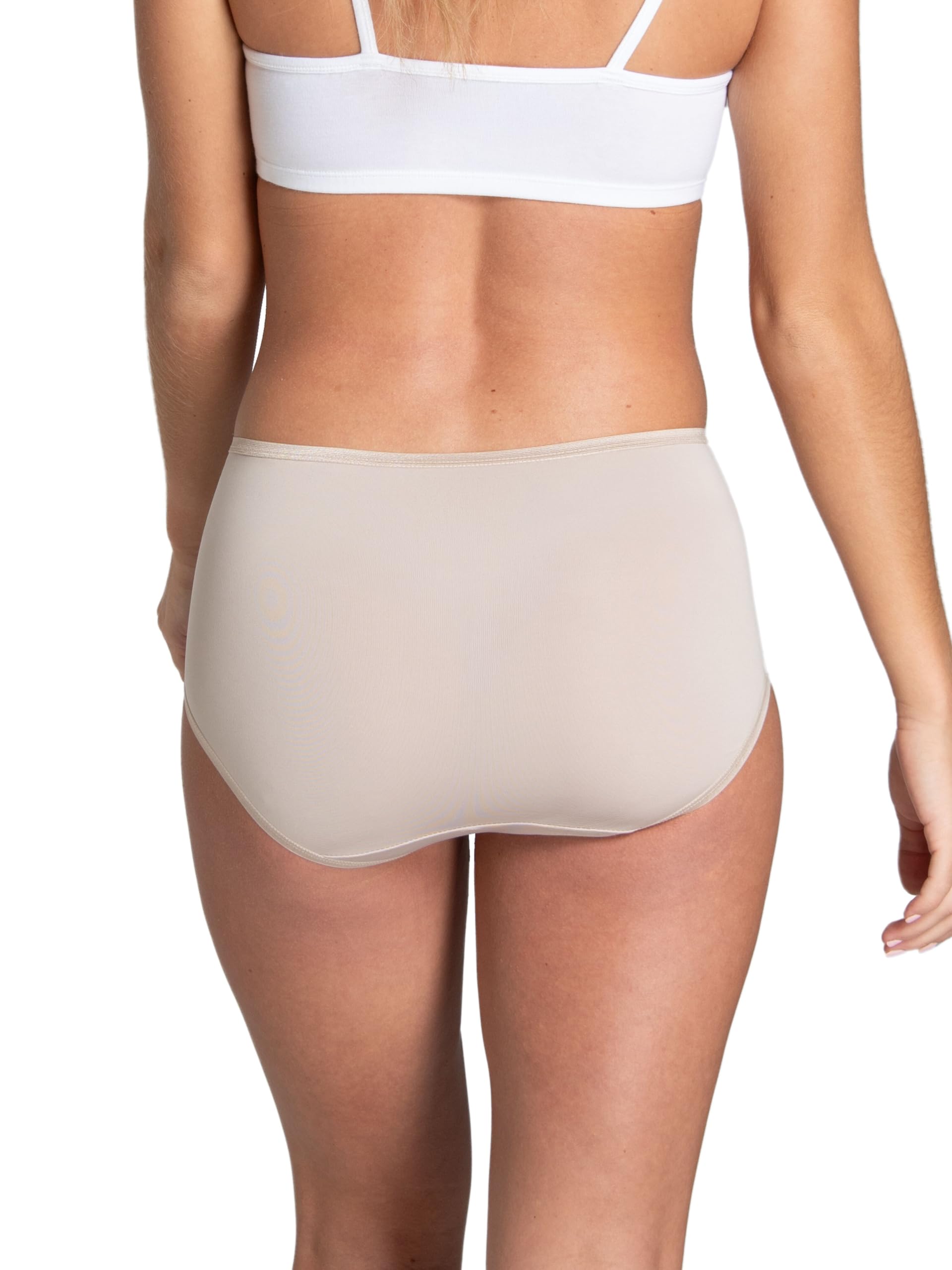 Fruit of the Loom Women's Lightweight Microfiber Underwear - Soft, Breathable & Comfortable Panties for Everyday Wear - Plus Size Available - Perfect for Workouts, Yoga & Daily Comfort