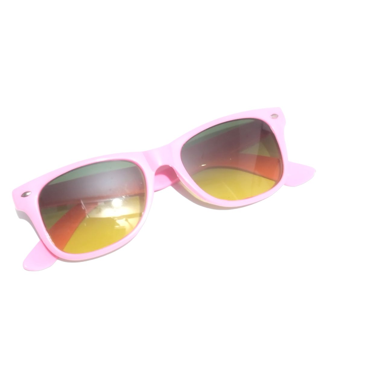 Trendy Pink Classic Square Gradient Sunglasses for Women - UV Protection & Stylish Outdoor Accessories - Perfect for Beach, Driving, and Summer Fashion