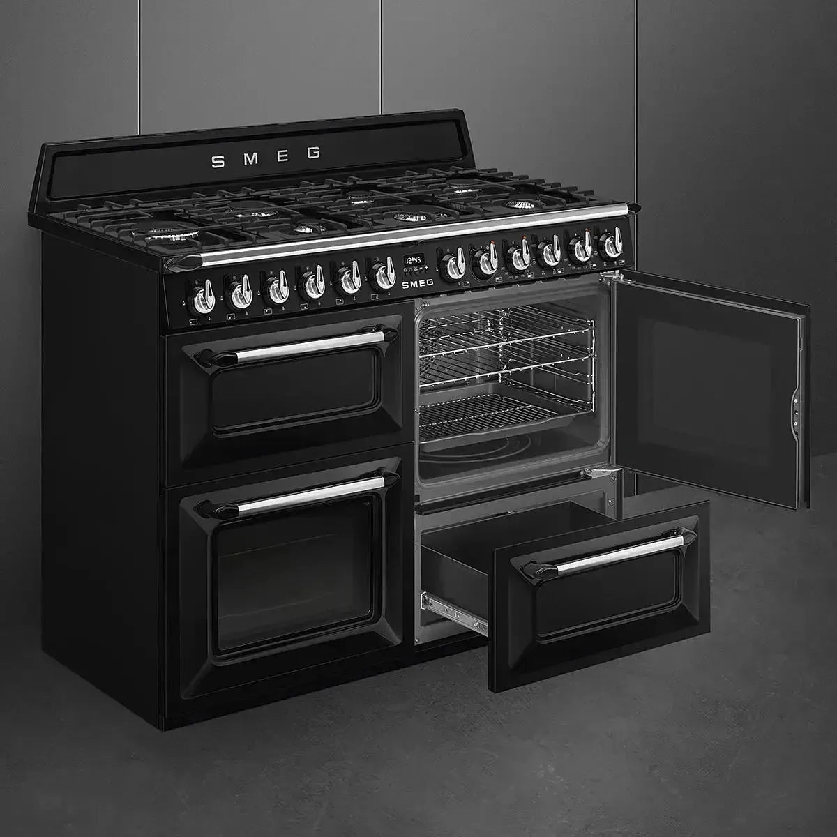 Smeg Victoria 110cm Dual Fuel Freestanding Cooker - Black (TRA4110BL) | Professional Gas & Electric Range for Modern Kitchens | Ideal for Home Chefs & Entertaining