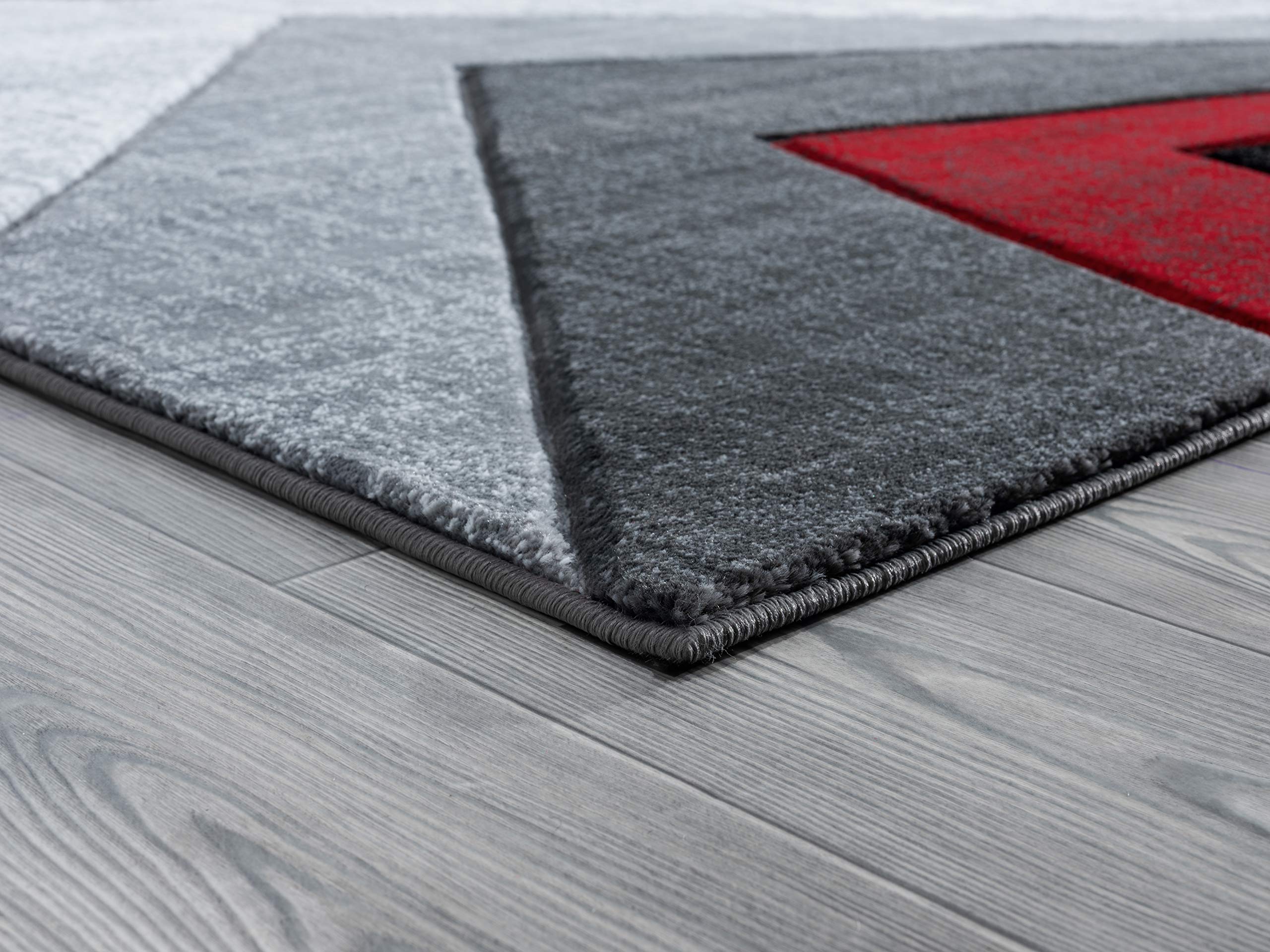 United Weavers of America Bristol Zine Red Area Rug 5'3