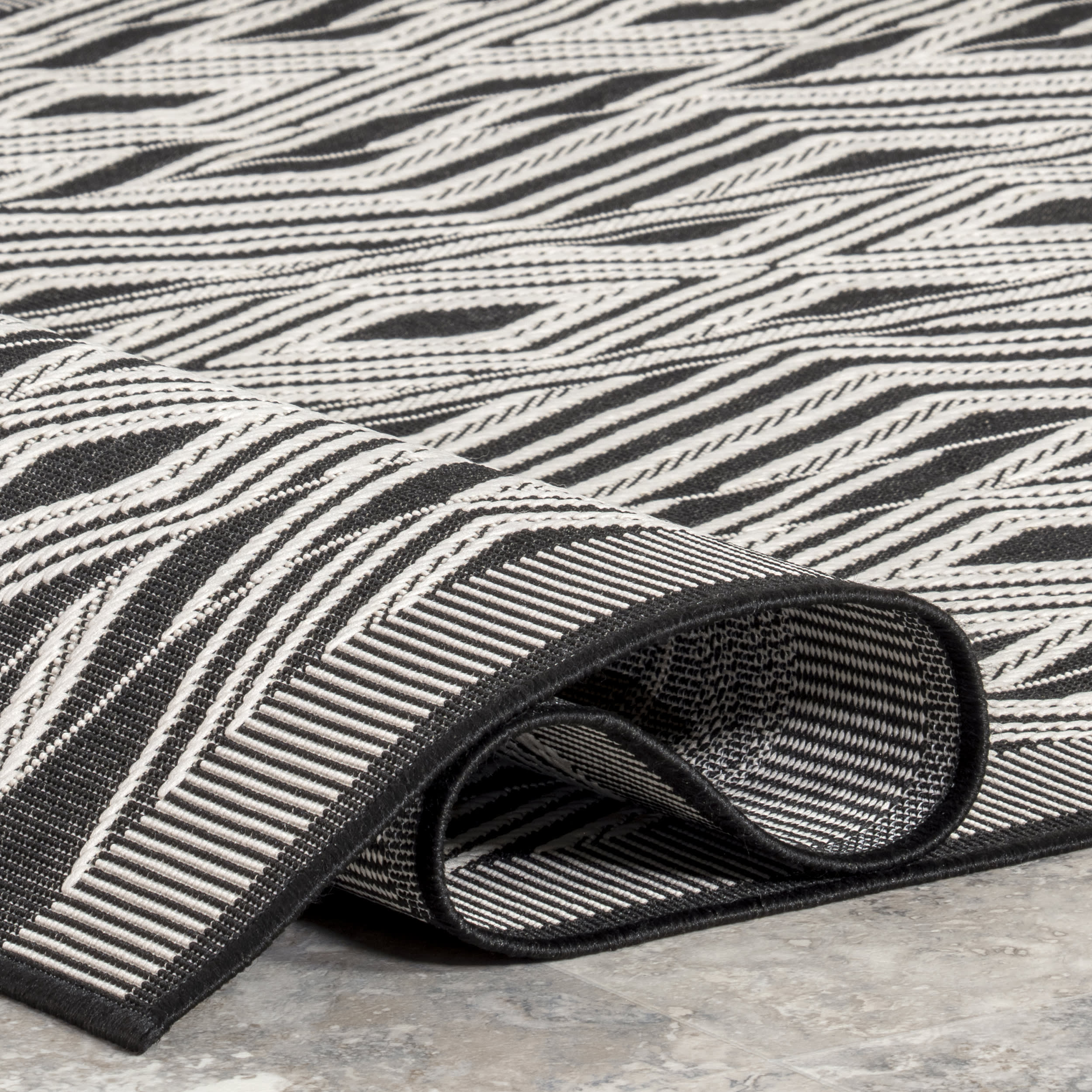 Premium Diamondback Indoor/Outdoor Rug - Black | Non-Slip, Water-Resistant Floor Mat for Patio, Deck, Garage & Entryway