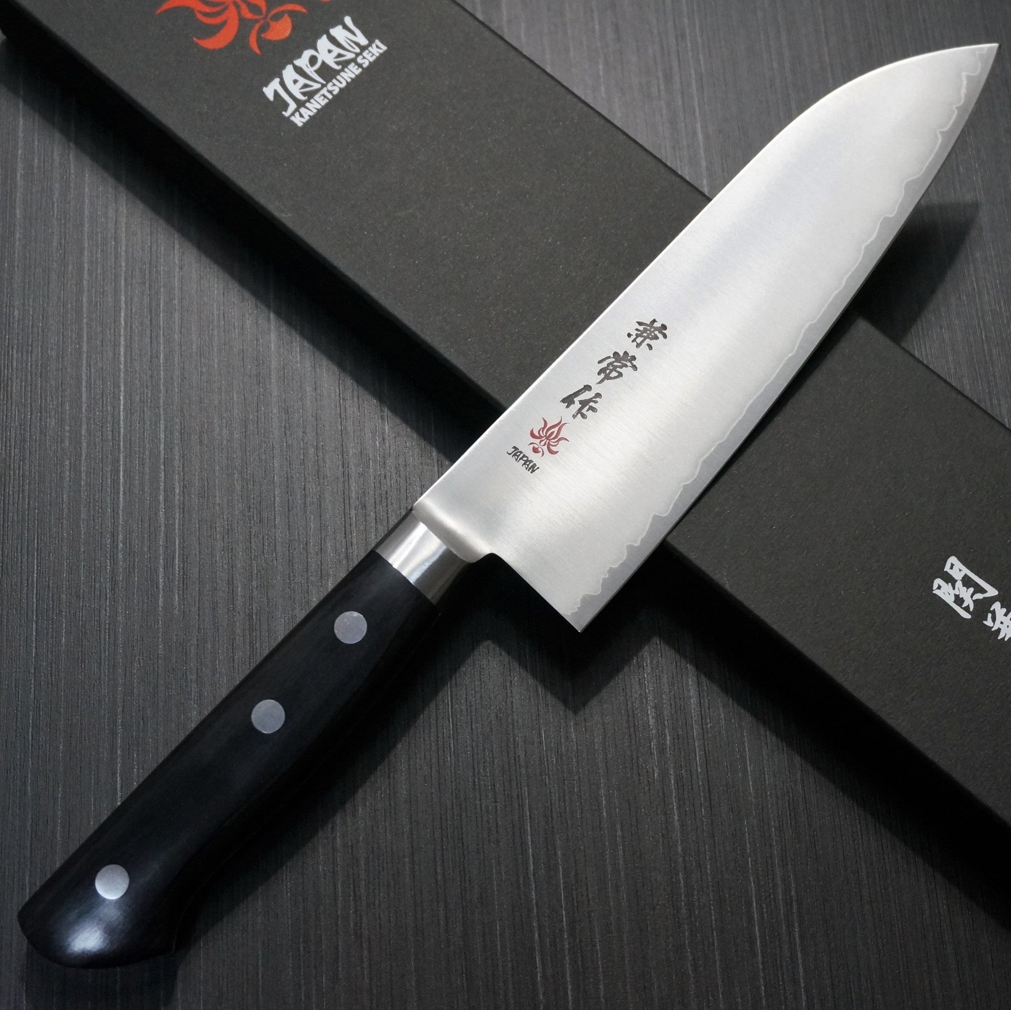 Premium Kanetsune Seki Super Gold 2 Powdered Steel Santoku Knife 165mm - Japanese Kitchen Knife for Professional Chefs & Home Cooking - Perfect for Slicing, Dicing & Mincing Vegetables, Meat & Fish