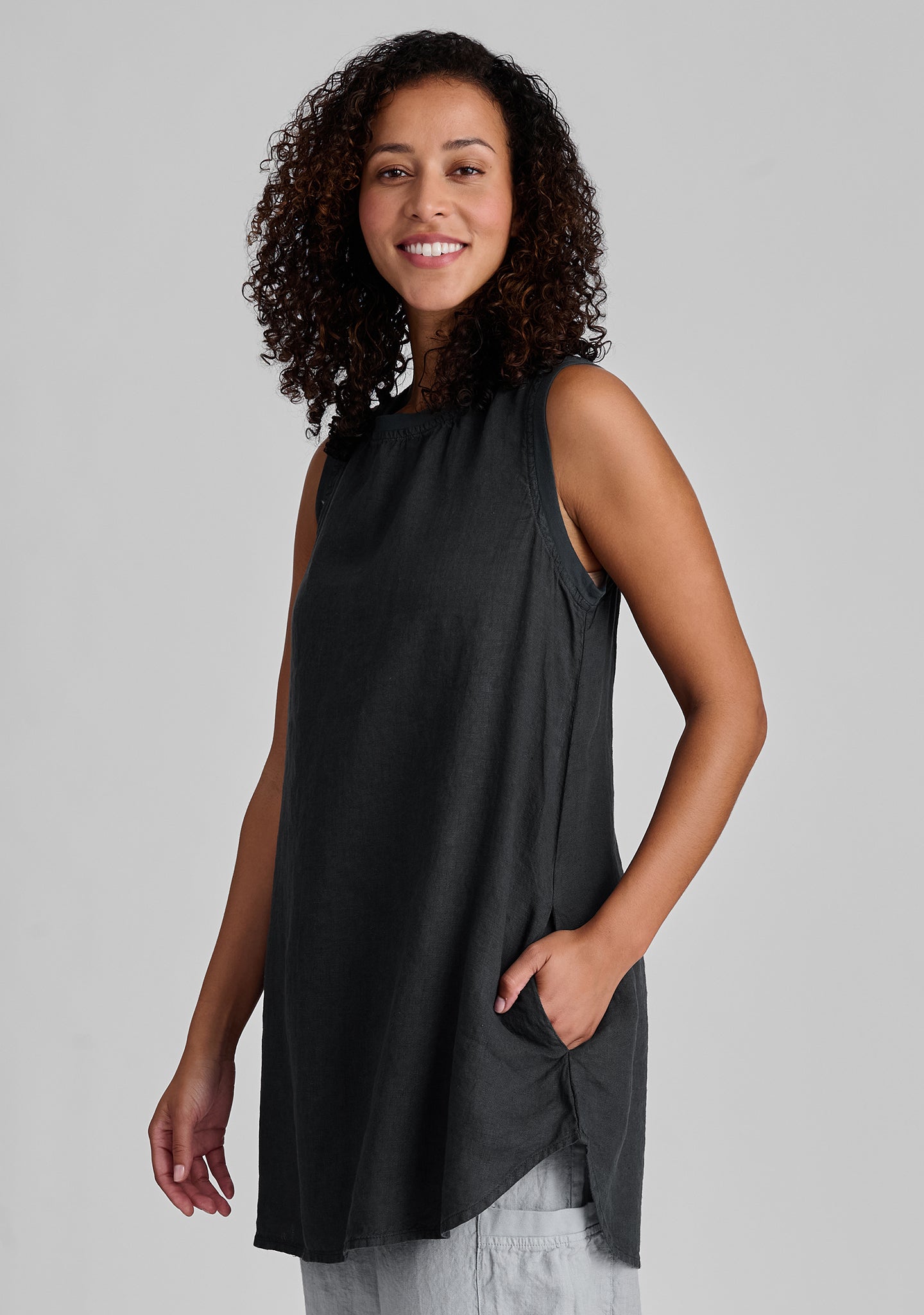Women's Linen Tank Top - Breathable Summer Beach Tunic - Casual Boho Style for Vacation, Poolside & Outdoor Activities