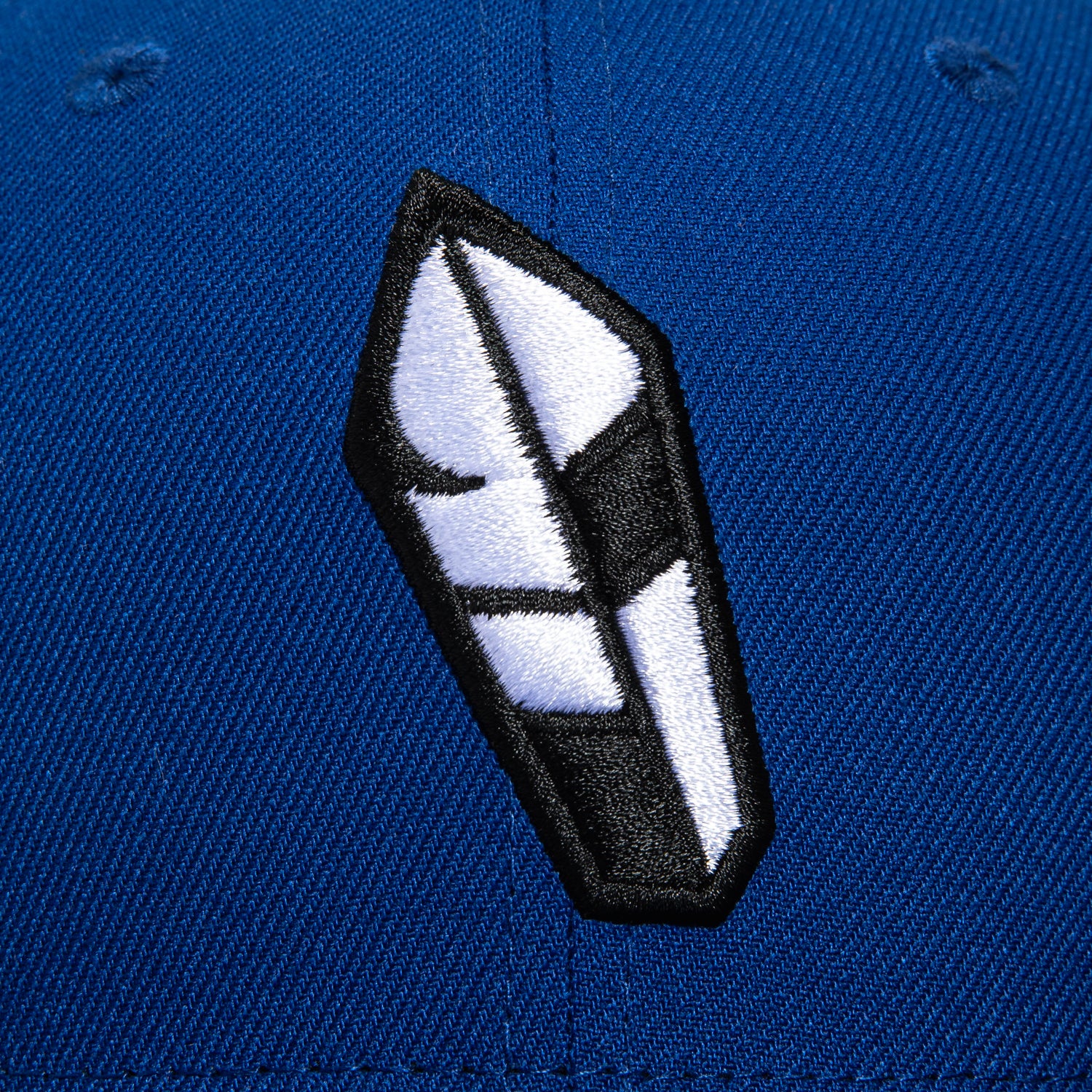 New Era 59Fifty Yaquis de Obregon Embroidered Logo Patch Feather Baseball Cap - Royal Blue | Official MLB Licensed Hat for Baseball Fans & Streetwear Fashion