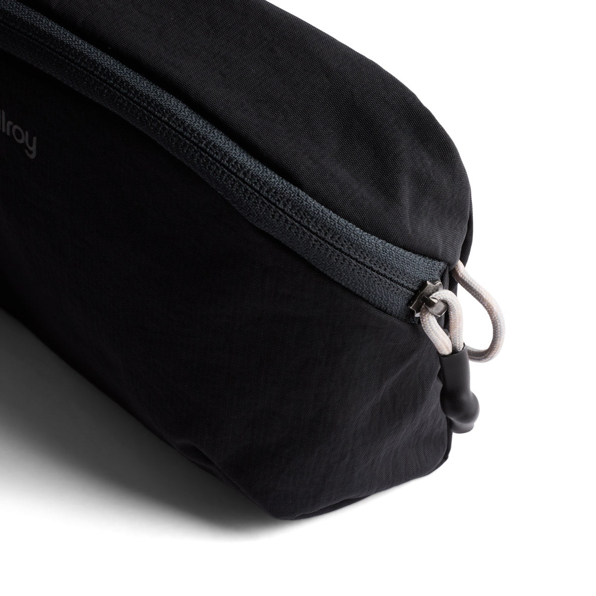 Bellroy Lite Packing Pouch 2L - Ultra Lightweight Travel Organizer for Toiletries, Electronics & Accessories | Perfect for Carry-On Luggage, Weekend Trips & Minimalist Packing