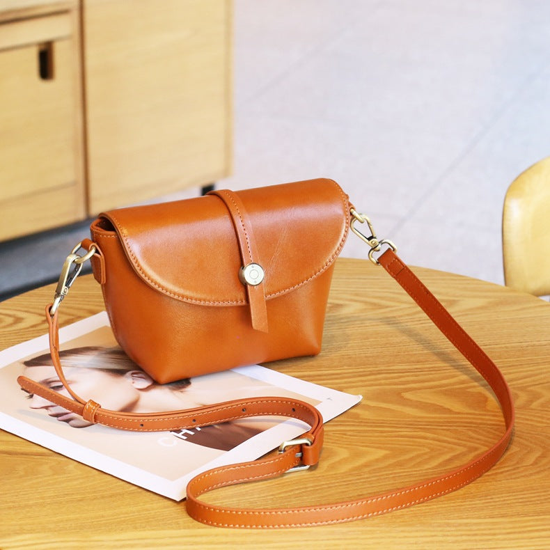Stylish Mini Shell Crossbody Bag for Women - Trendy Small Shoulder Purse - Perfect for Parties, Travel & Everyday Use