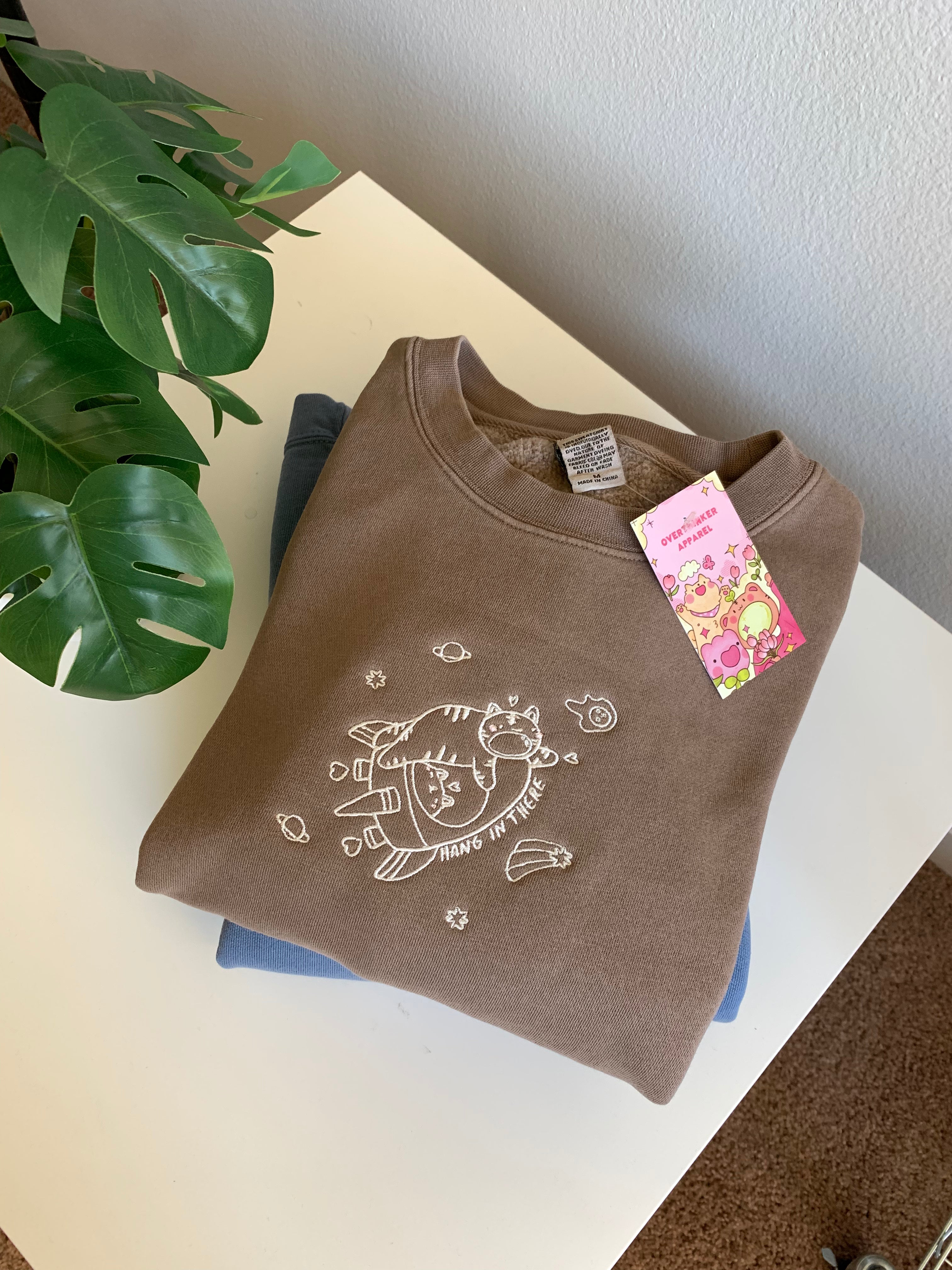 Brown Clay Soft Motivational Embroidered Sweatshirt - 'Hang in There' Inspirational Quote - Cozy Casual Wear for Women & Men | Perfect for Work, Gym & Everyday Comfort