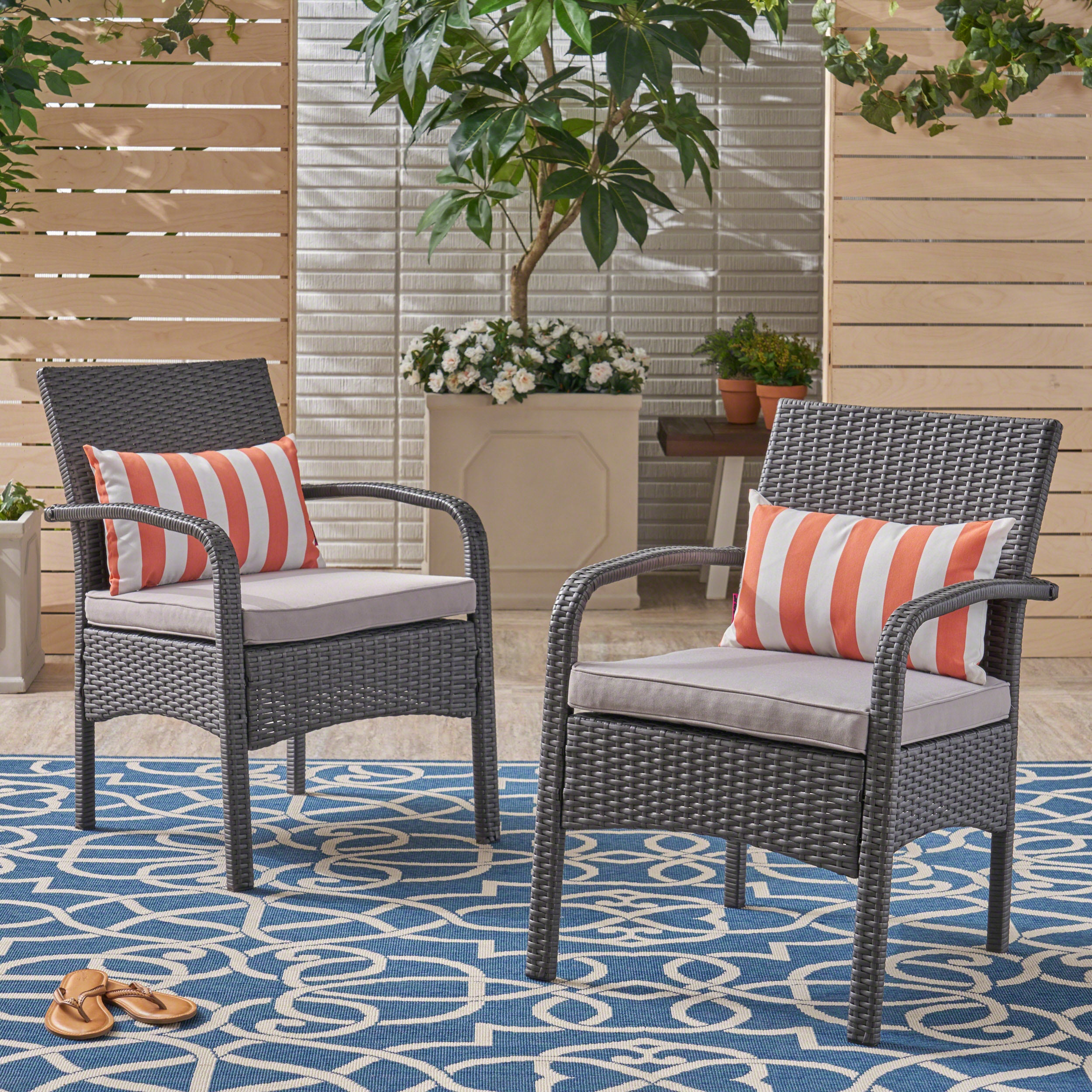 Cordoba KD Wicker Chair - Handwoven Rattan Outdoor Patio Furniture for Garden, Poolside, or Balcony Relaxation