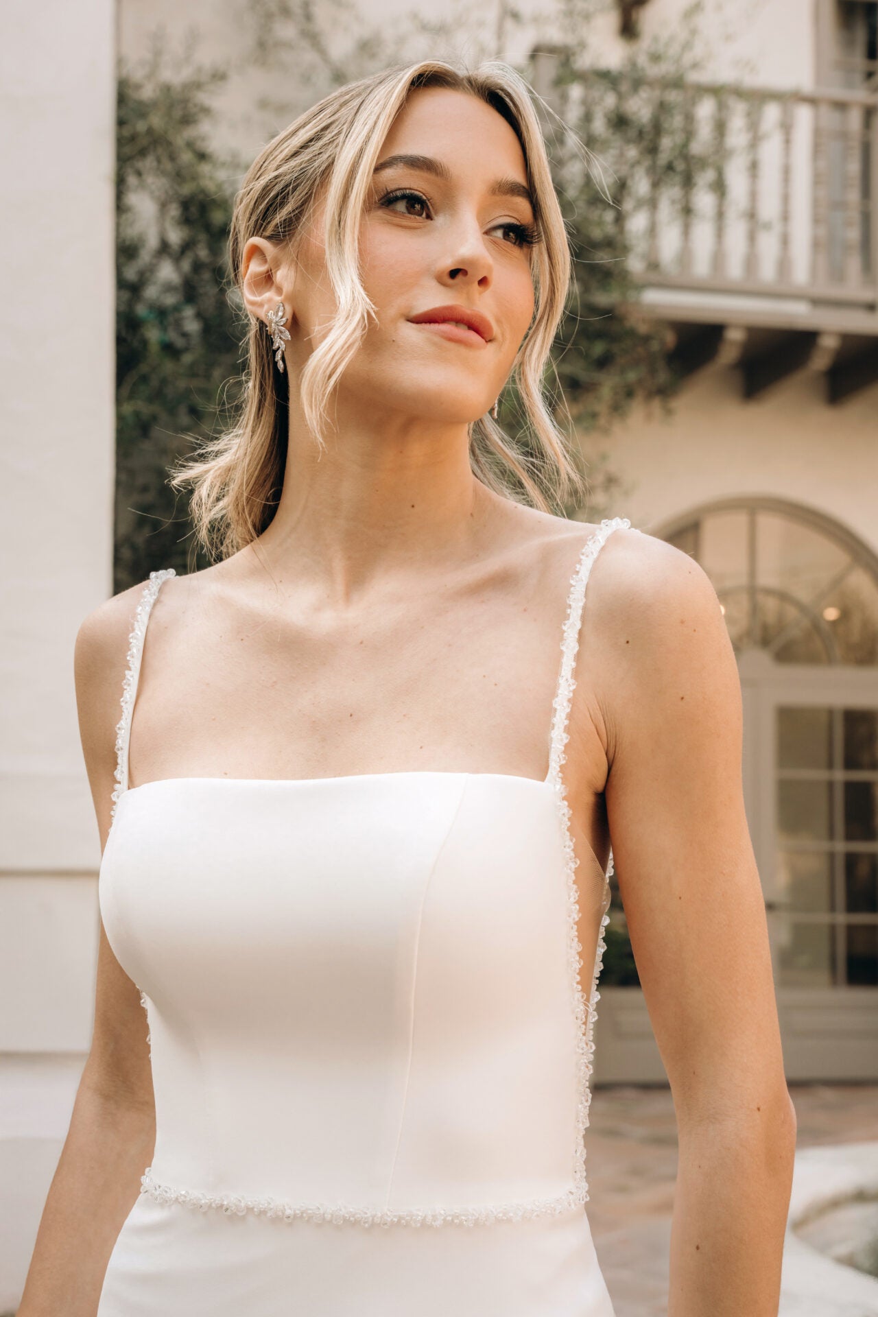 Vivienne Women's Fashion Jewelry & Accessories - Elegant Necklaces, Earrings & Bracelets for Everyday Wear, Parties & Special Occasions