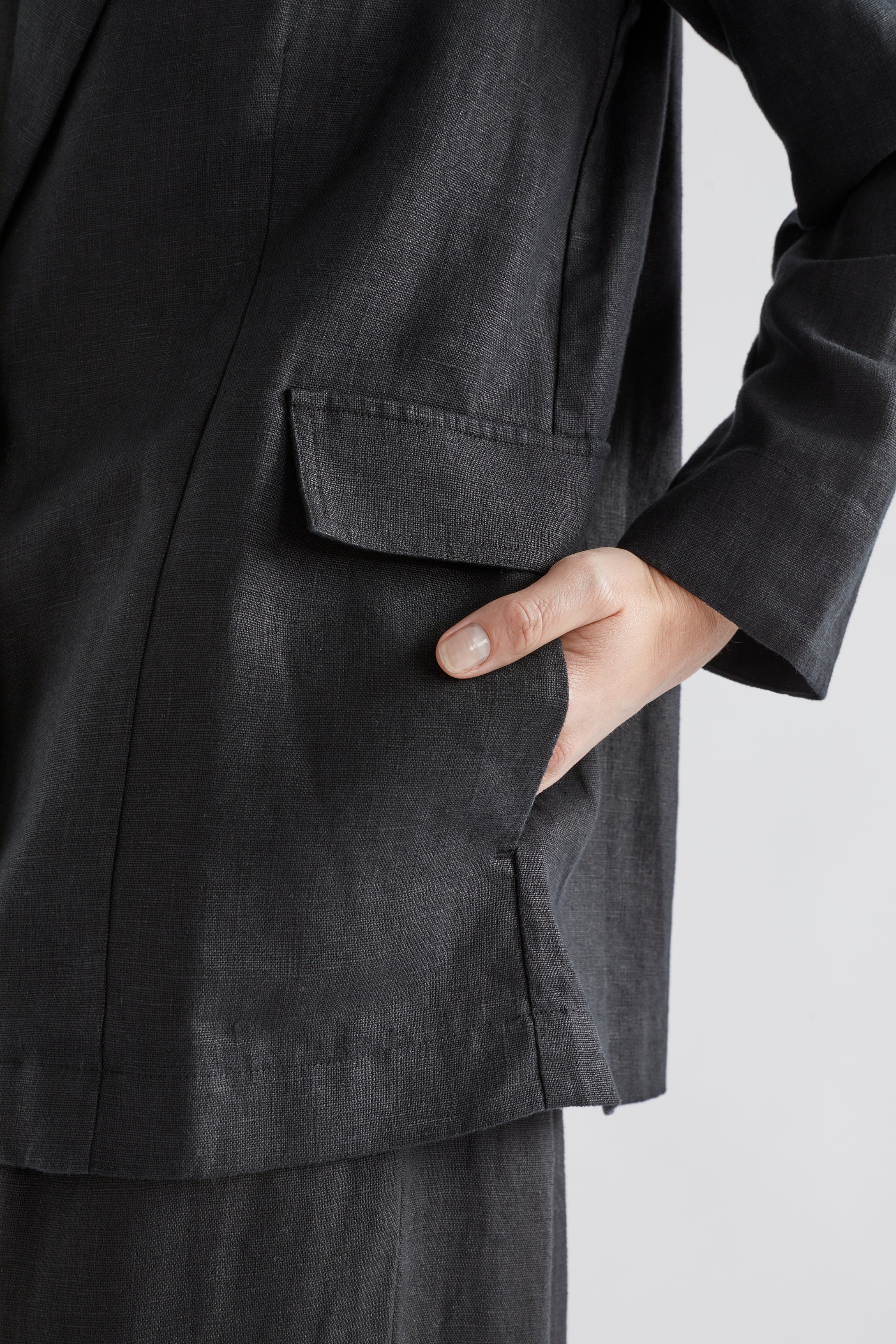Ilona Women's Linen Blazer - Lightweight Summer Jacket for Office & Casual Wear | Breathable Comfort for Business Meetings & Outdoor Events