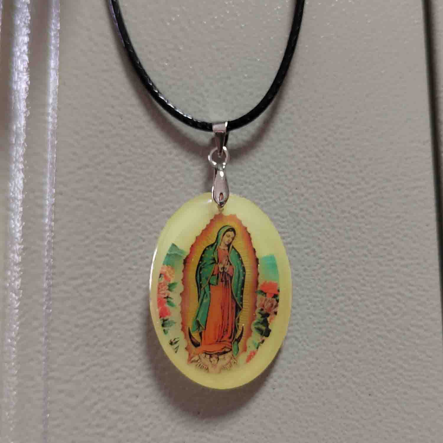 Virgin Mary Necklace - Glow in the Dark Religious Jewelry with Guadalupe Charm Pendant - Perfect Gift for Friends & Family - Ideal for Church, Prayer & Spiritual Occasions